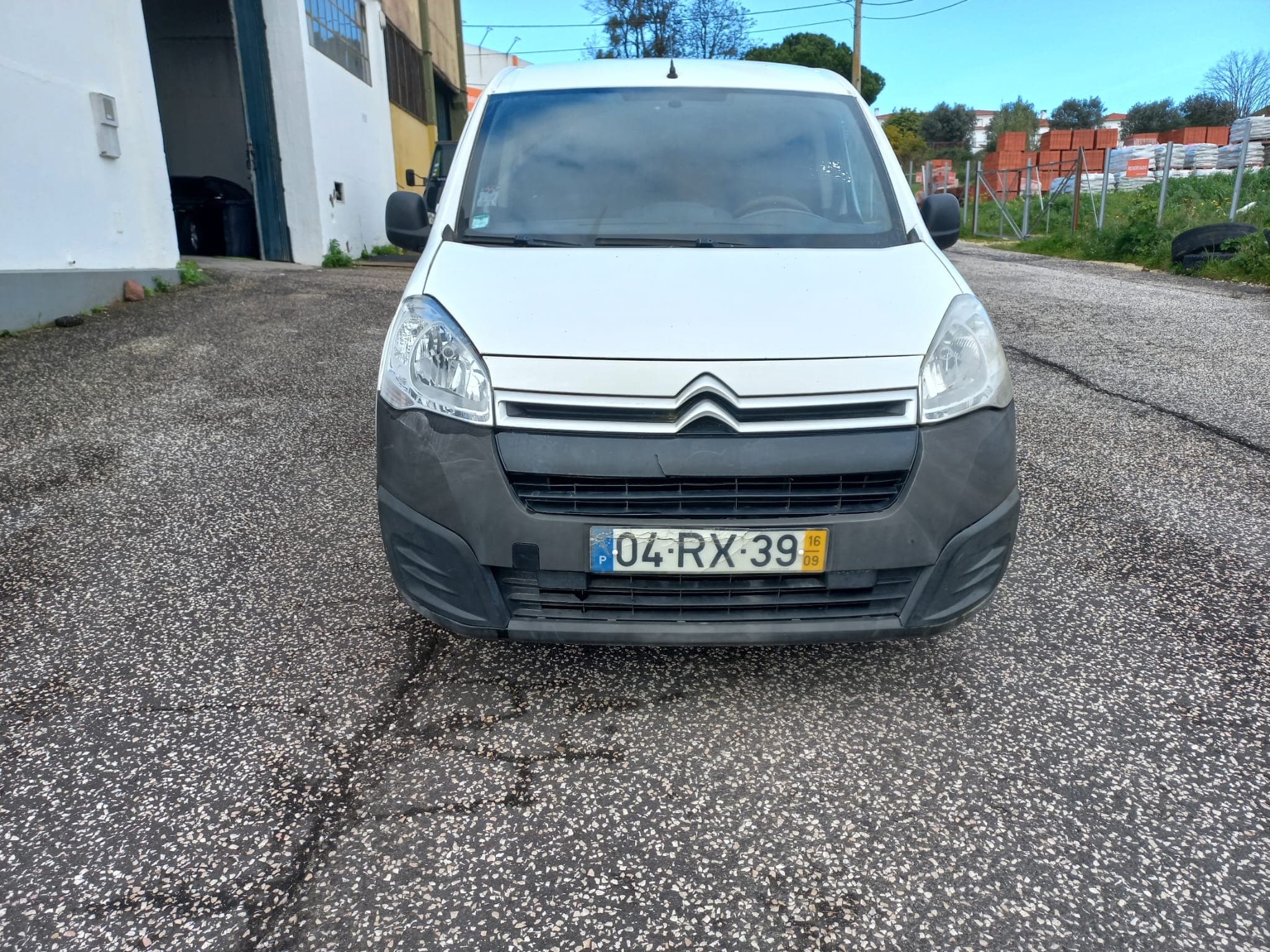 Citroën Berlingo · Ano 2016 — image 2