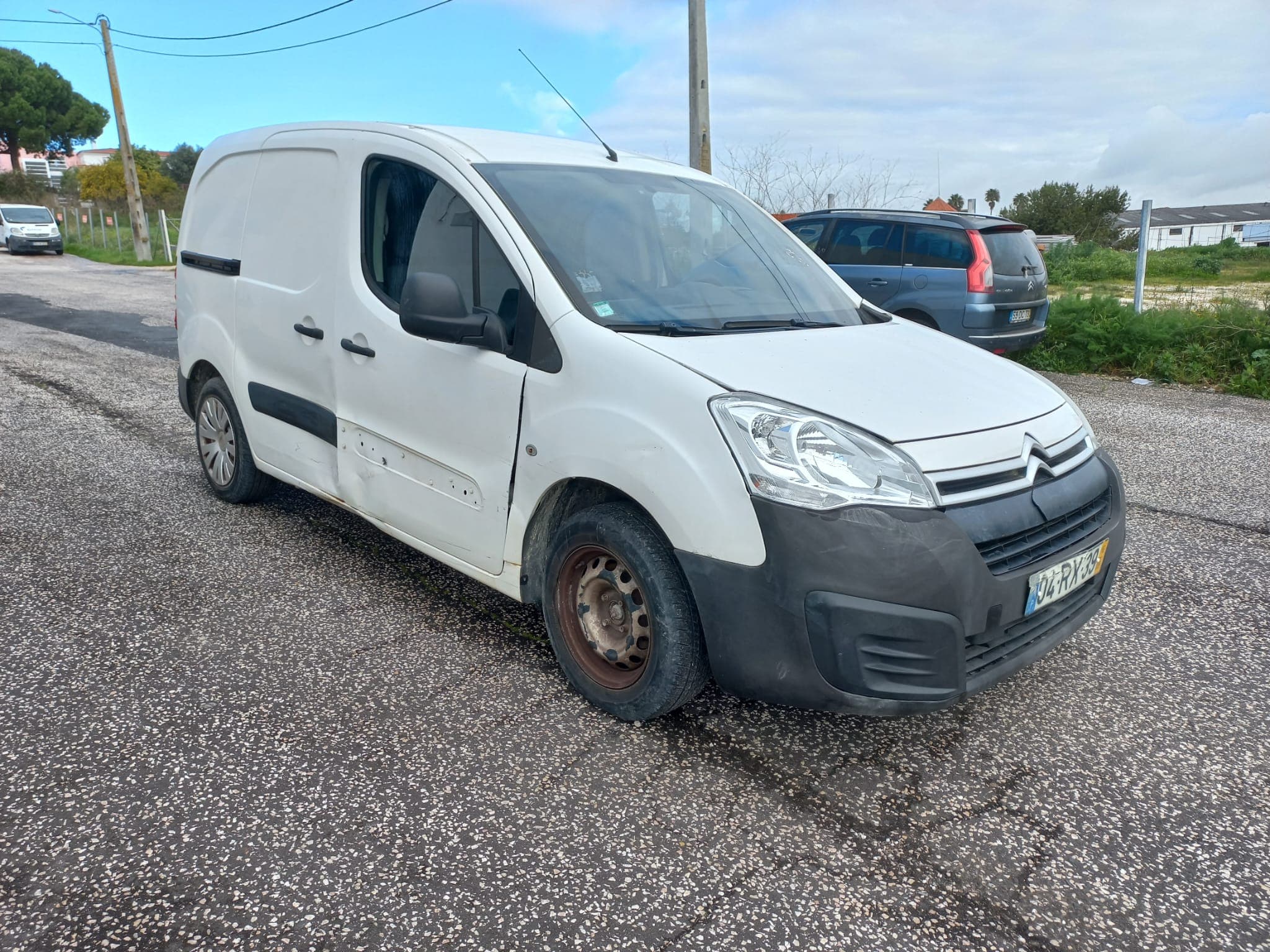 Citroën Berlingo · Ano 2016 — image 3
