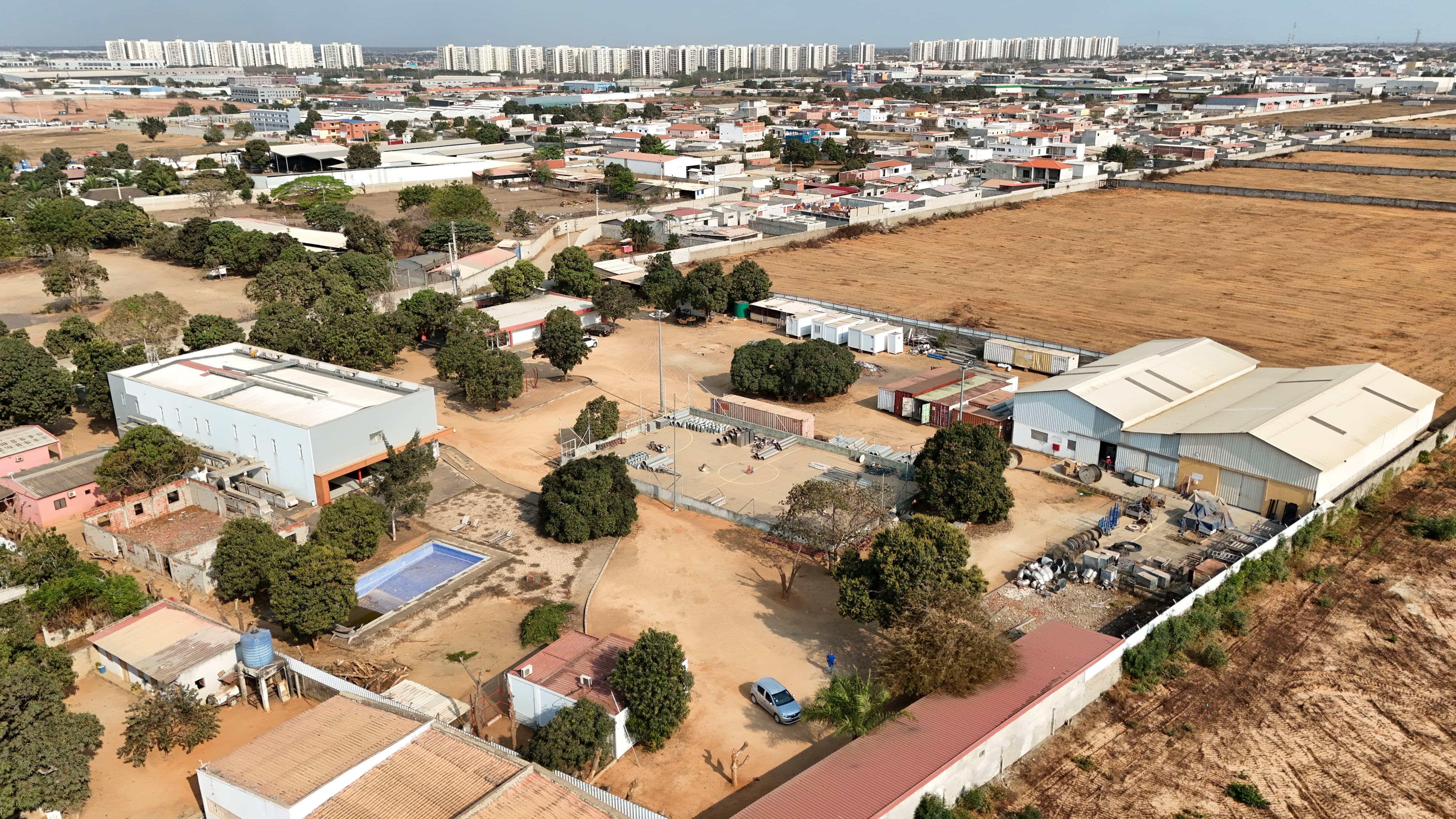 Kikuxi | Estaleiro Industrial com Infraestruturas Residenciais e Operacionais — imagen 13