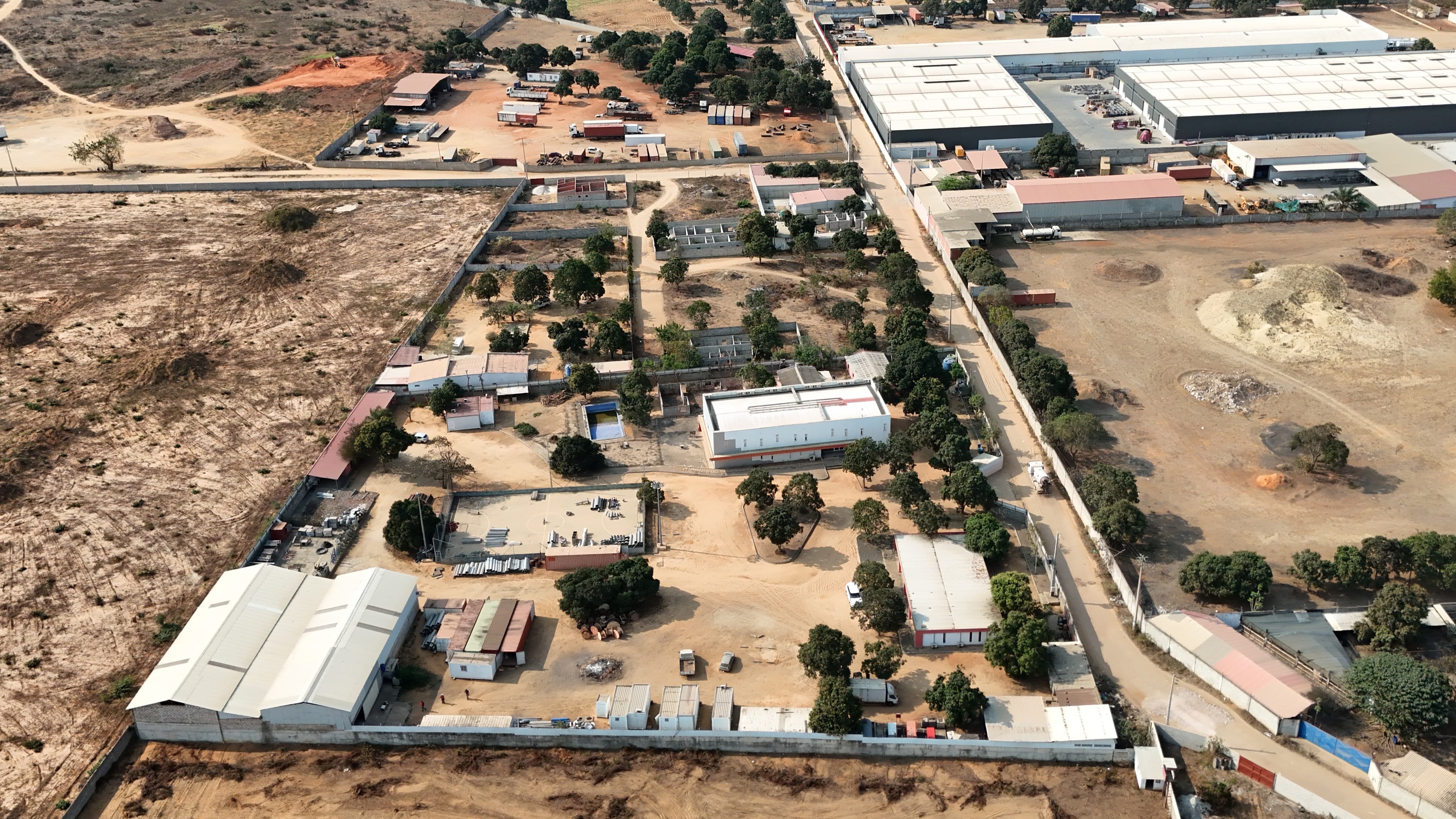 Kikuxi | Estaleiro Industrial com Infraestruturas Residenciais e Operacionais — imagen 4