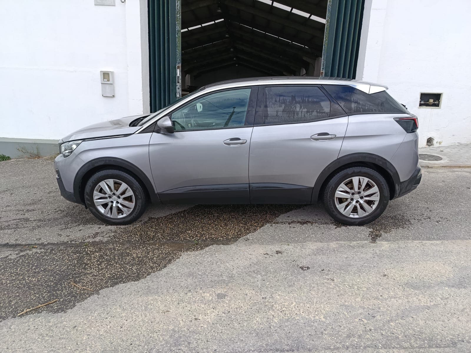 Peugeot 3008 1.5 Blue HDI · Ano 2019 — imagem 4