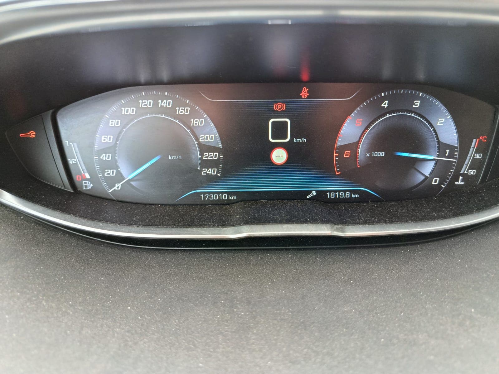 Peugeot 3008 1.5 Blue HDI · Ano 2019 — imagem 13