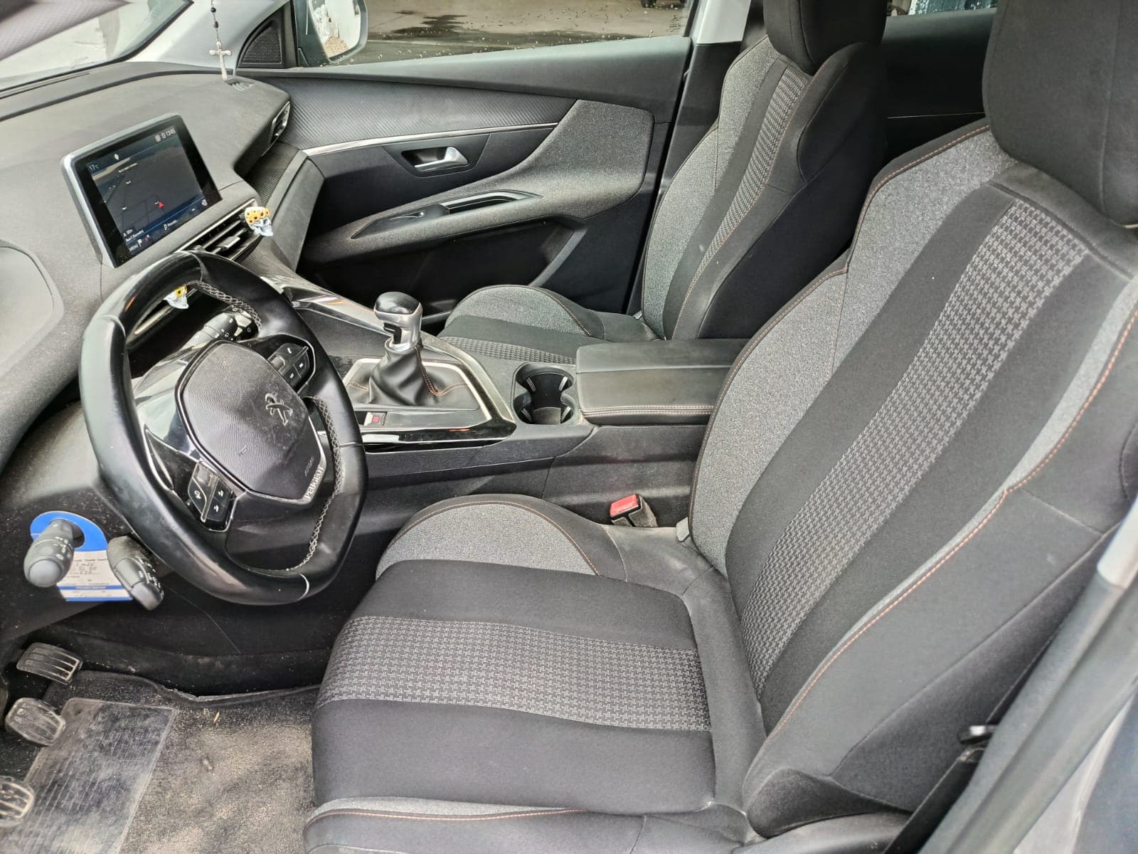 Peugeot 3008 1.5 Blue HDI · Ano 2019 — imagem 16