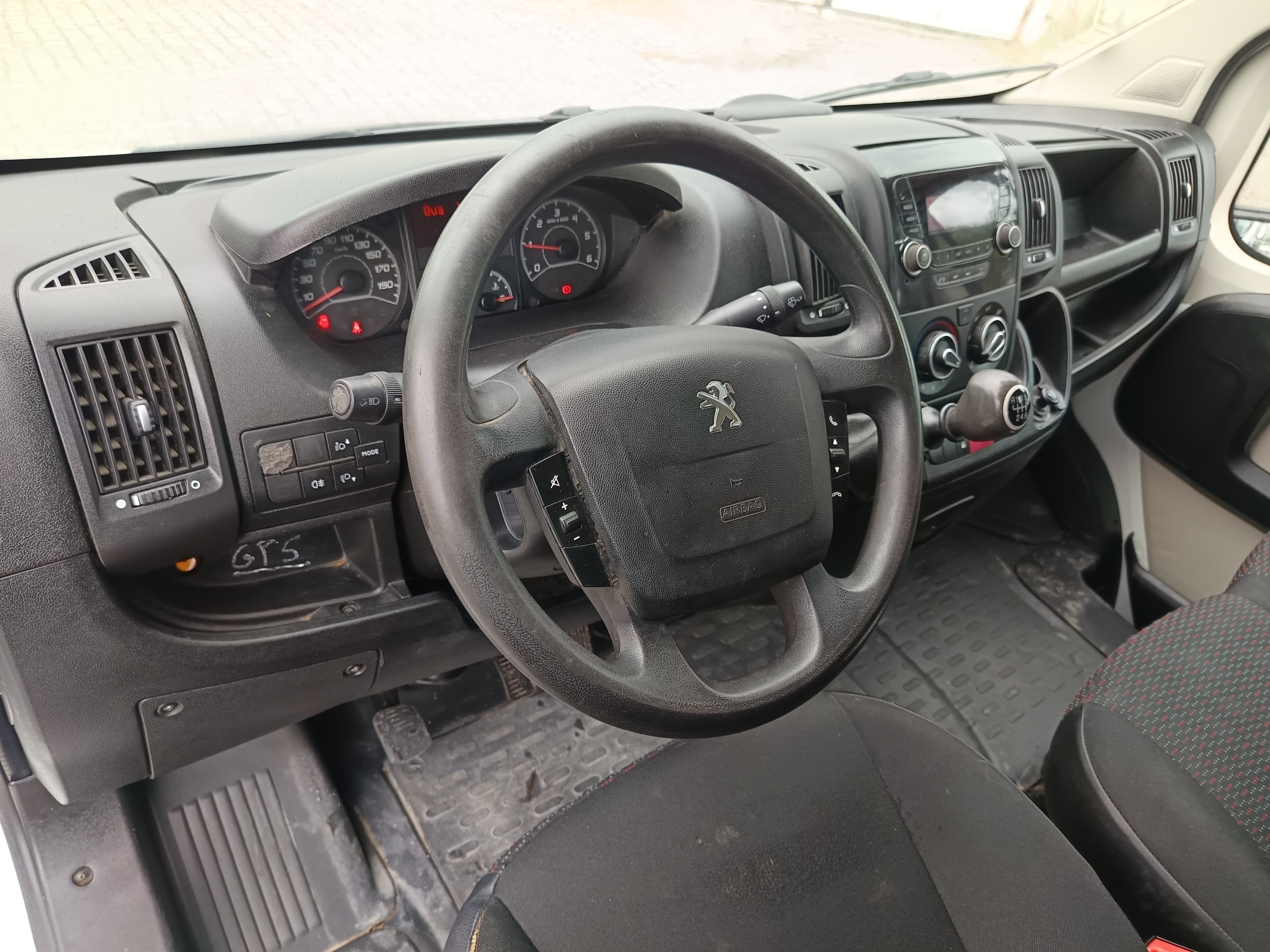 Peugeot Boxer · Ano 2014 — image 26