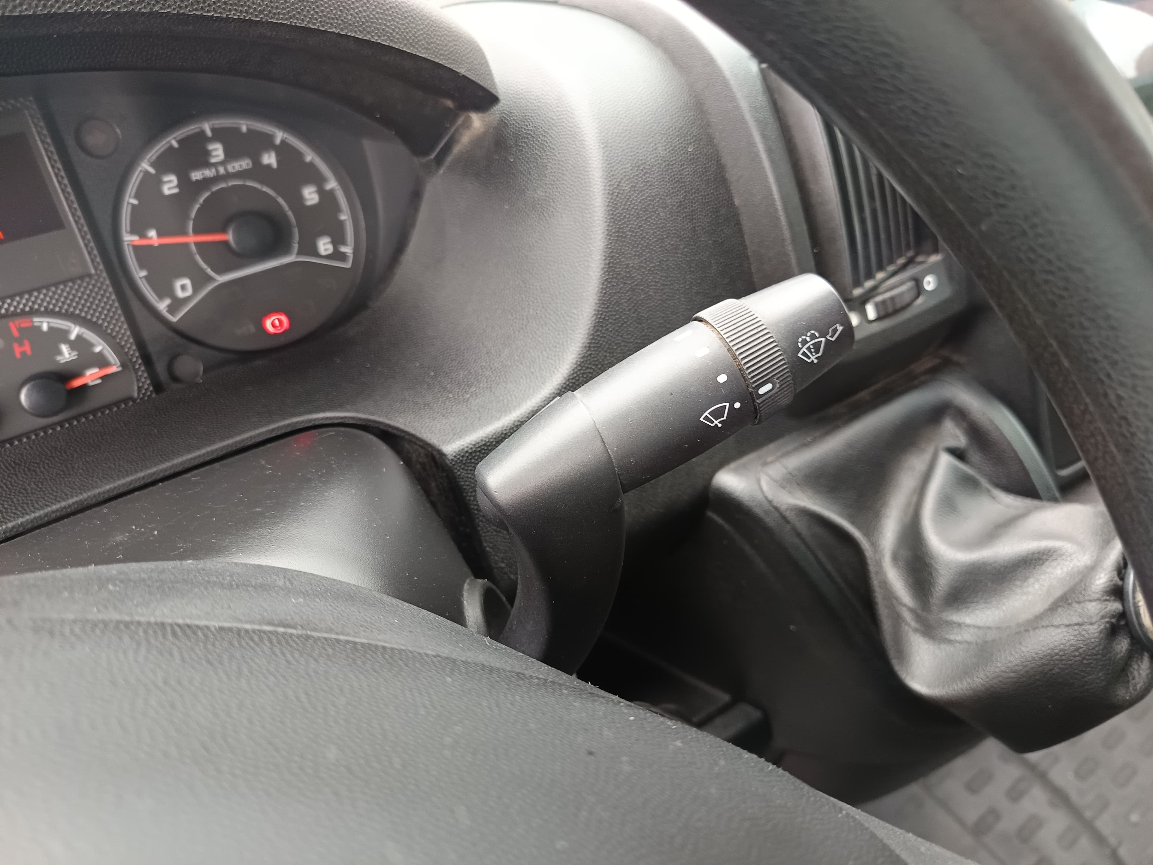 Peugeot Boxer · Ano 2014 — image 32