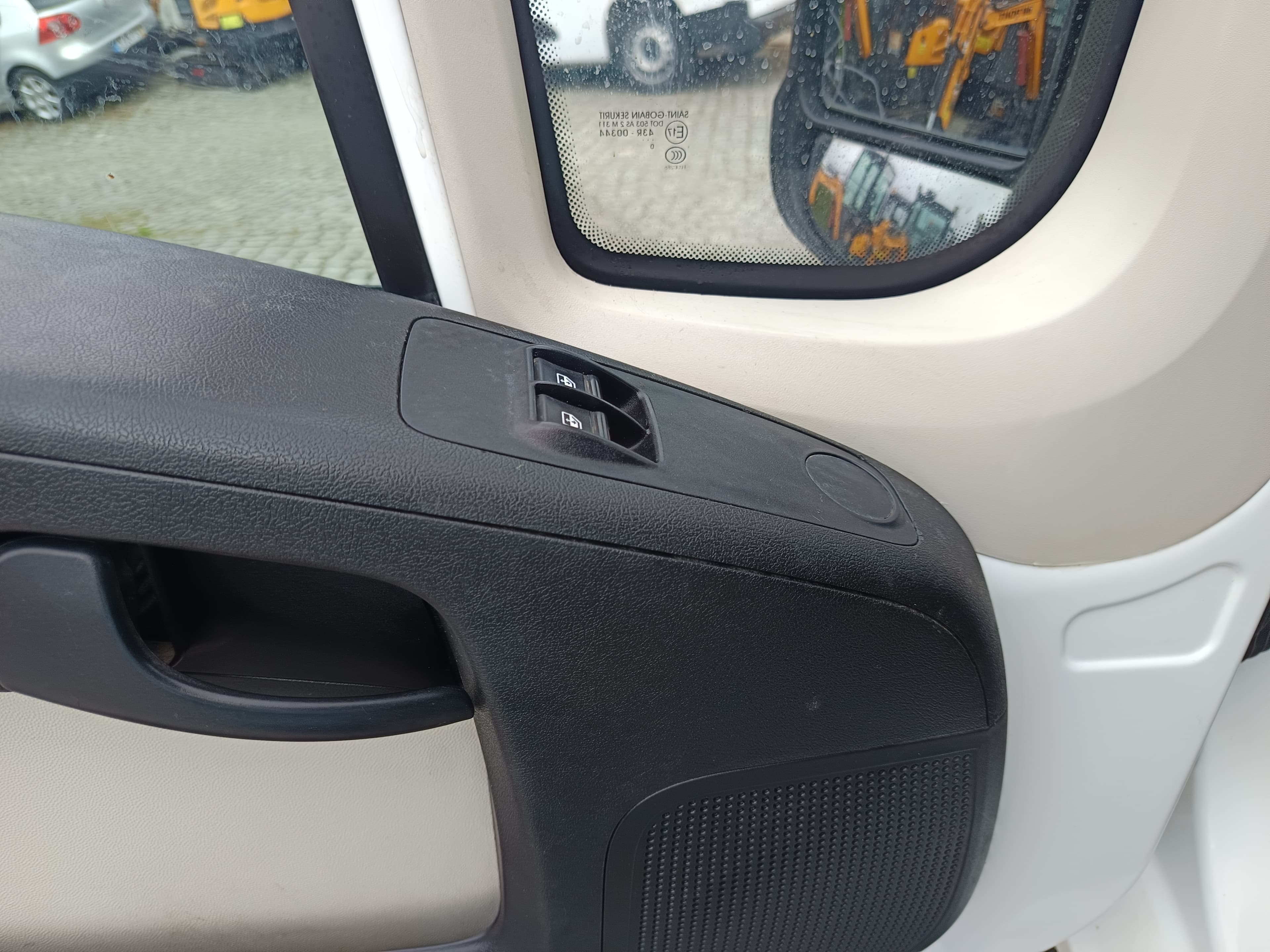 Peugeot Boxer · Ano 2014 — image 23