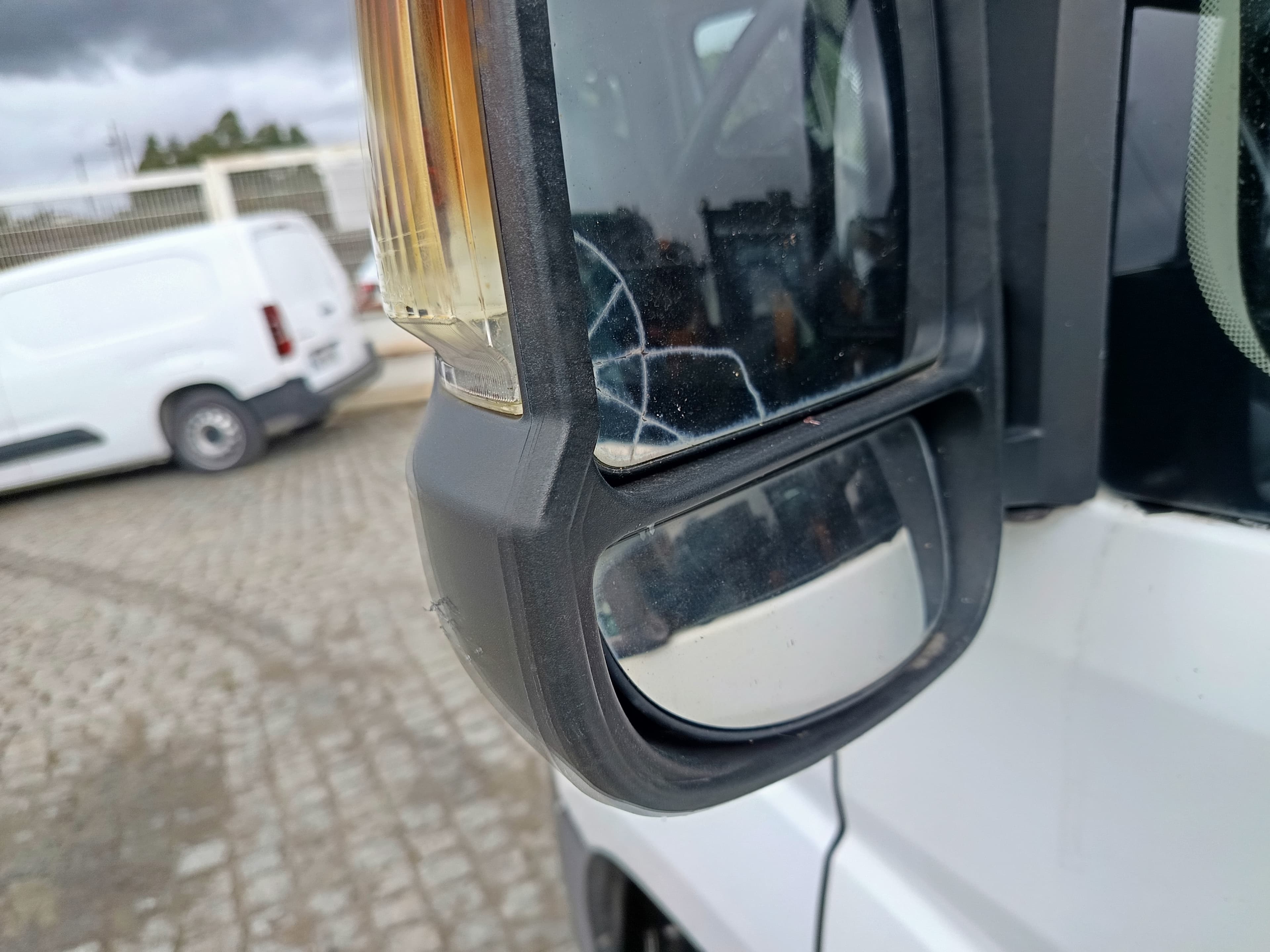 Peugeot Boxer · Ano 2014 — image 12