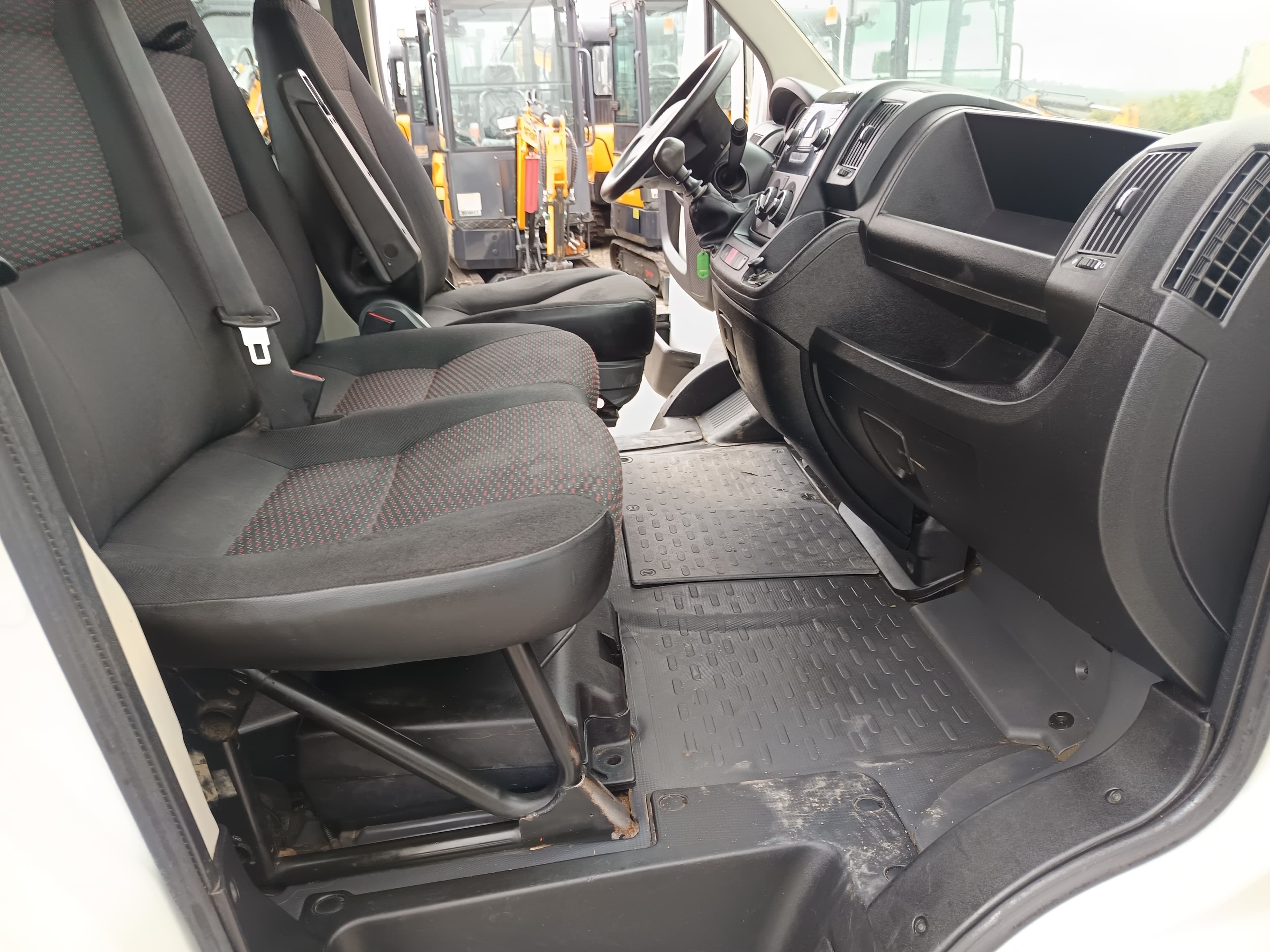 Peugeot Boxer · Ano 2014 — image 21