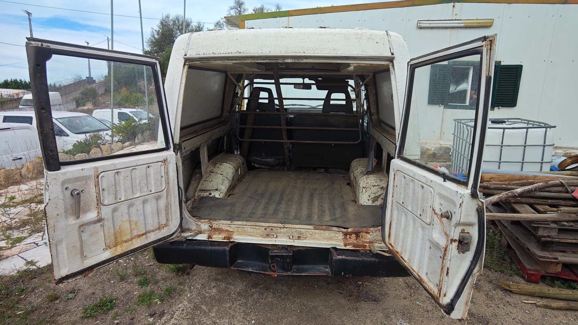 Nissan Patrol JY 260 LFQ 4x4 · Ano 1996 — imagen 5