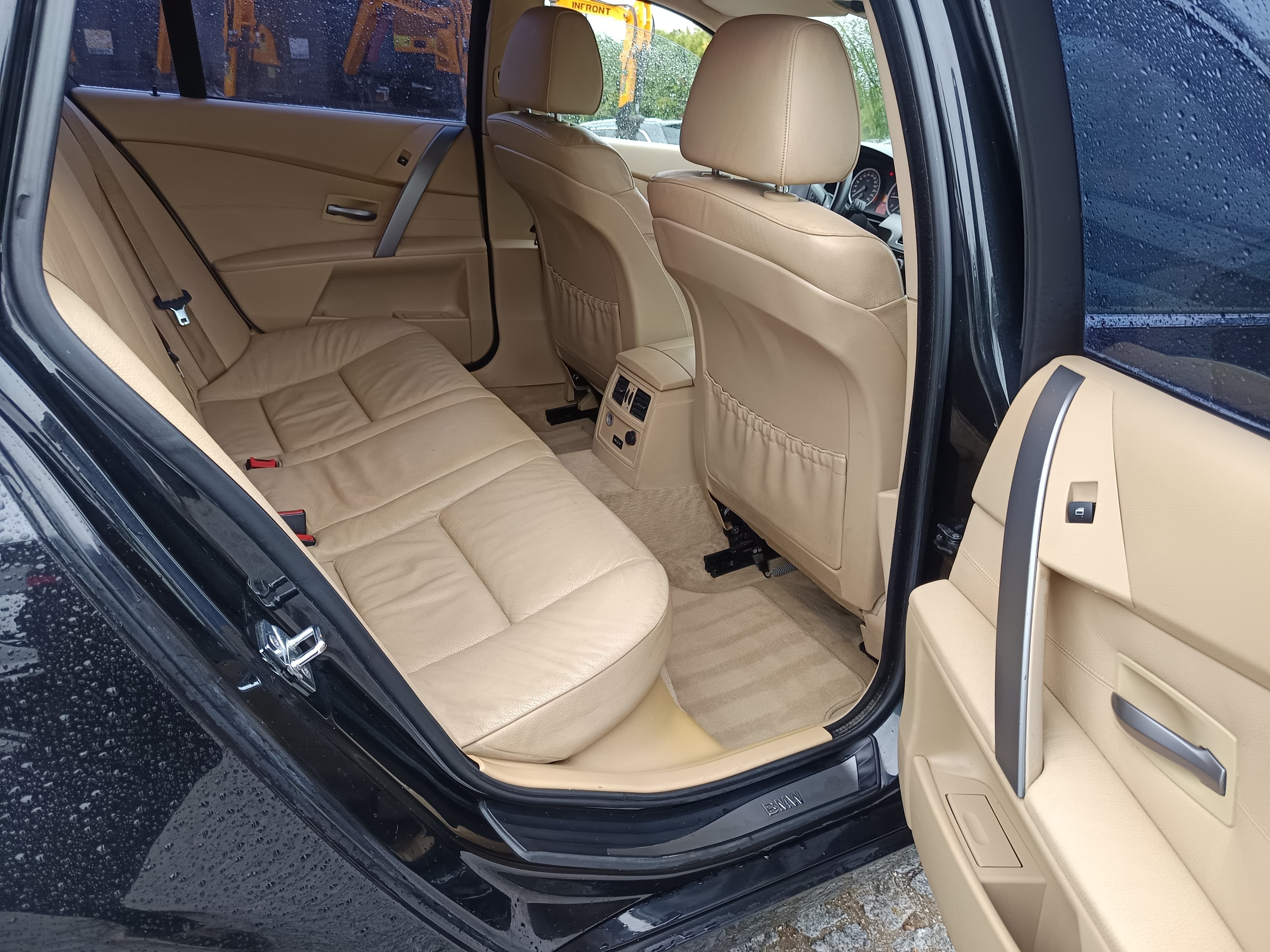 BMW 520D · Ano 2006 — image 21