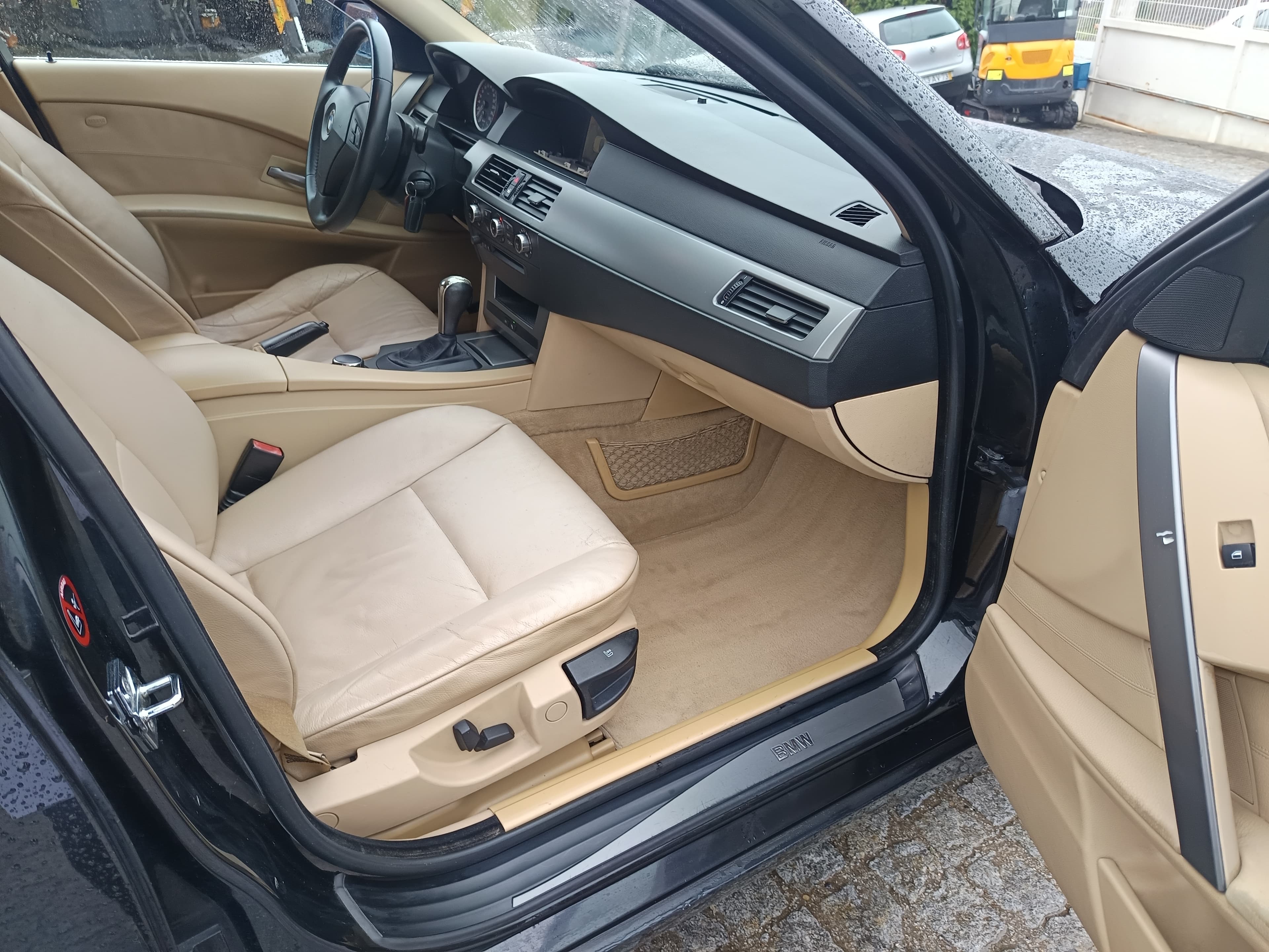 BMW 520D · Ano 2006 — image 29