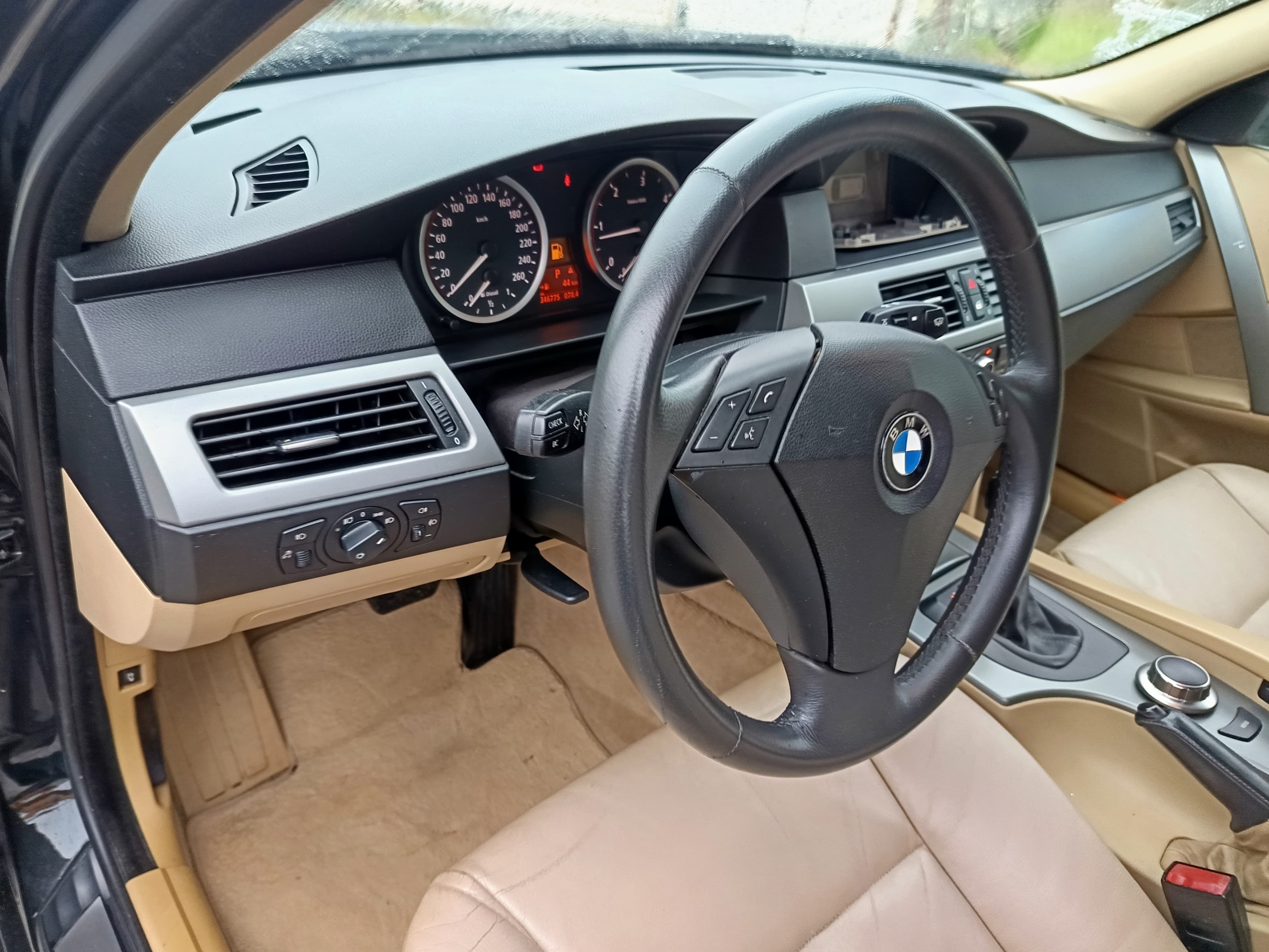 BMW 520D · Ano 2006 — image 34