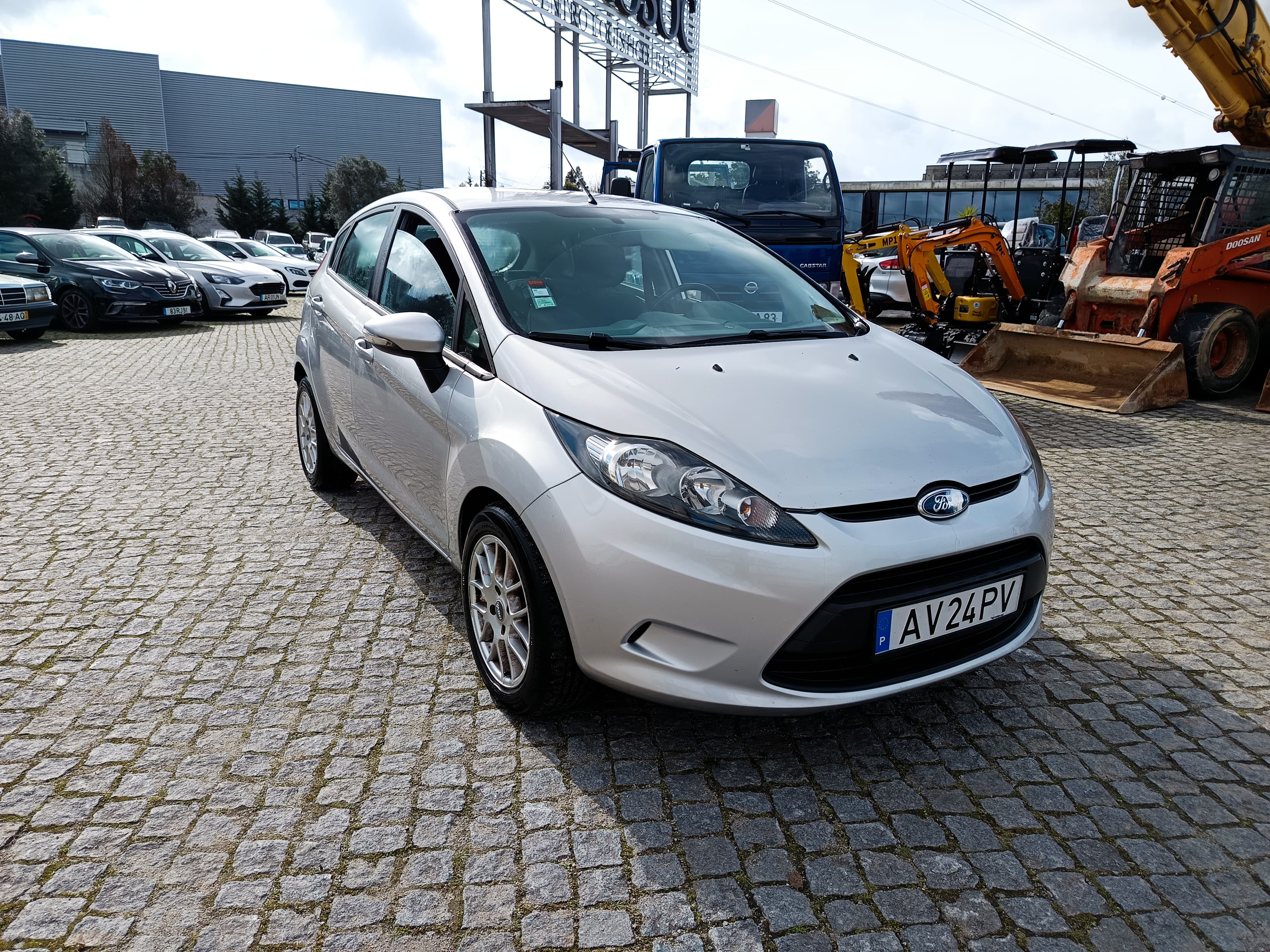 Ford Fiesta · Ano 2010 — imagem 3