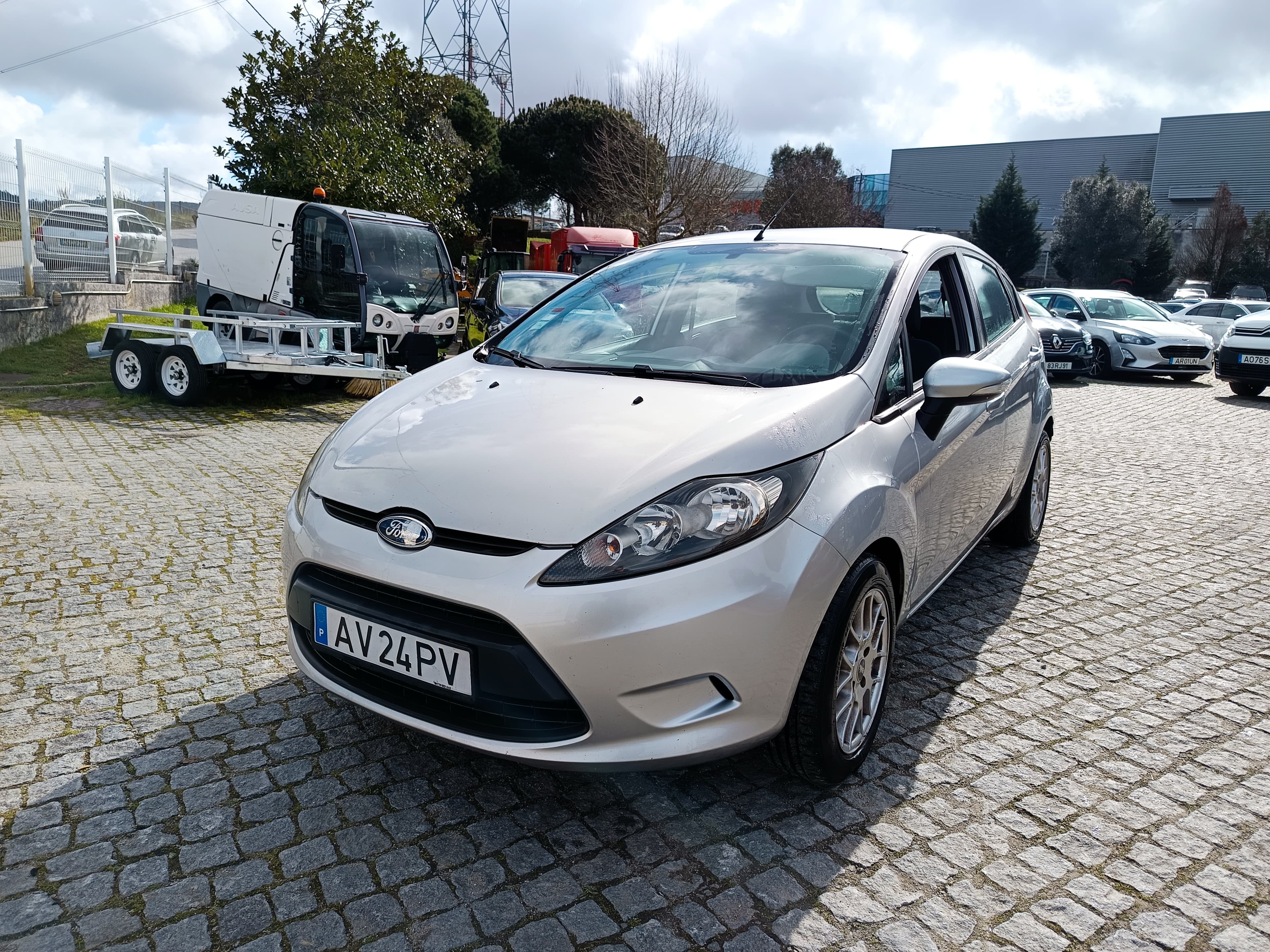 Ford Fiesta · Ano 2010 — imagem 1