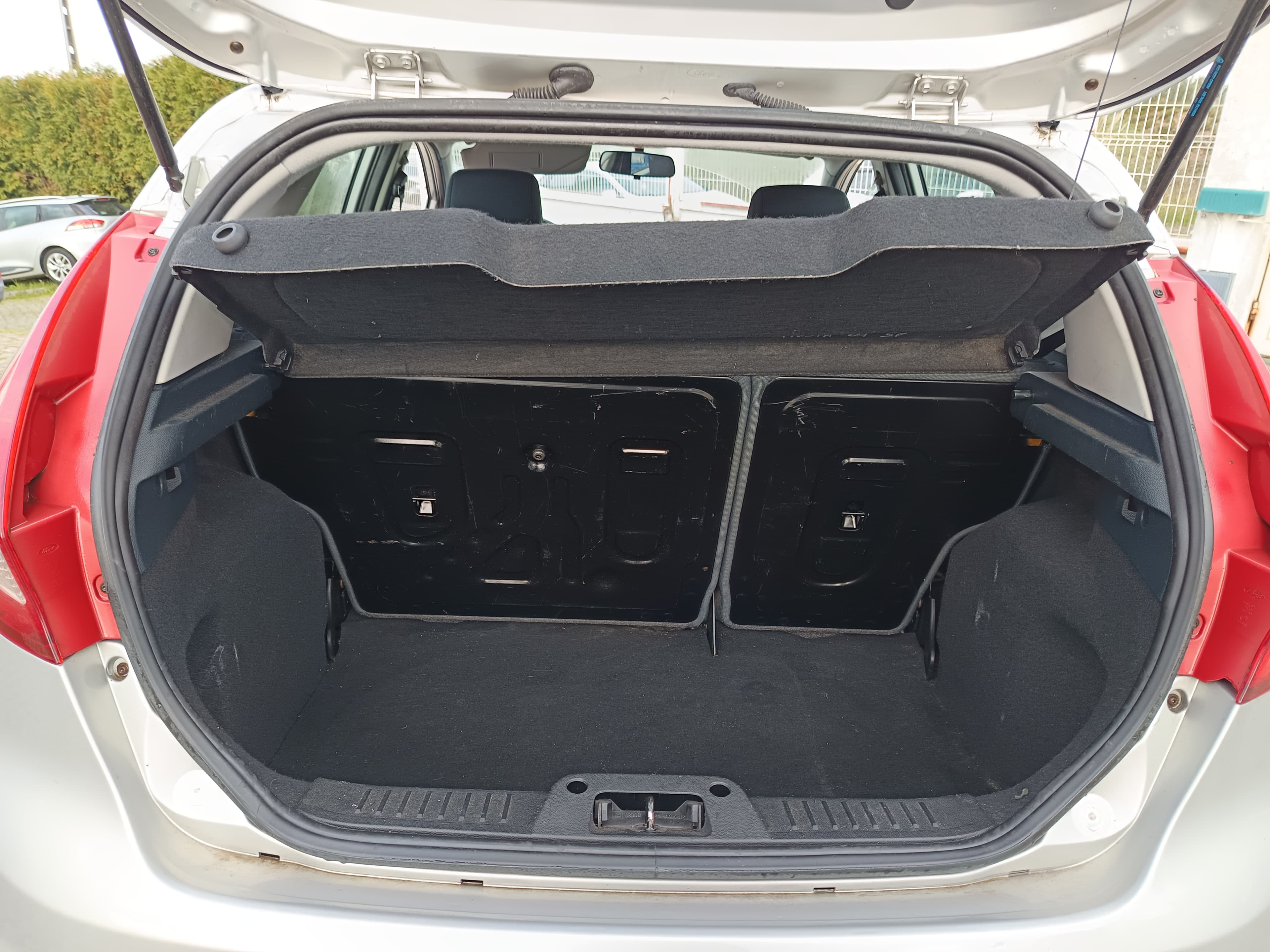 Ford Fiesta · Ano 2010 — imagem 18