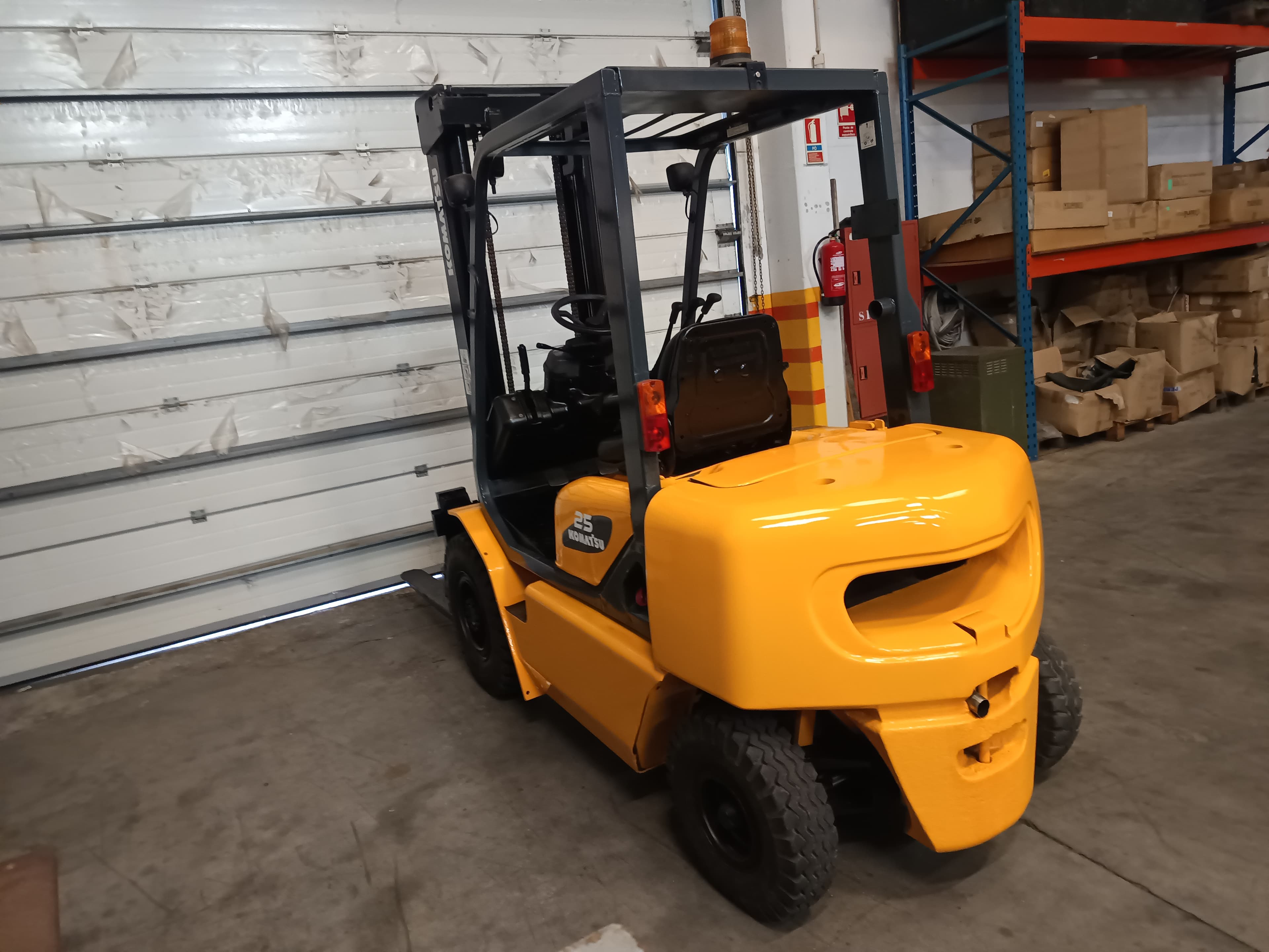 Empilhador Komatsu FD25T-1E1 — image 3