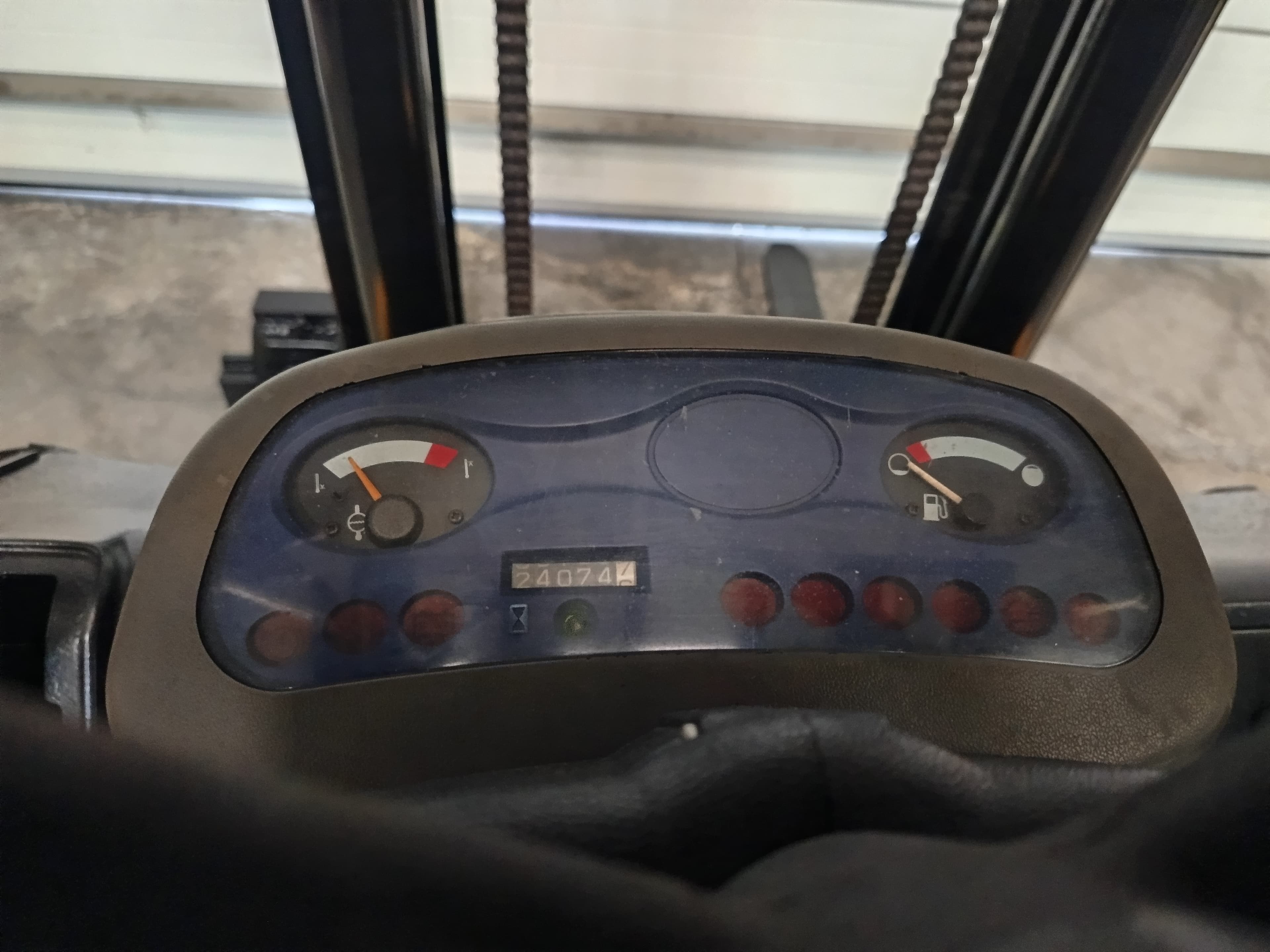 Empilhador Komatsu FD25T-1E1 — image 10