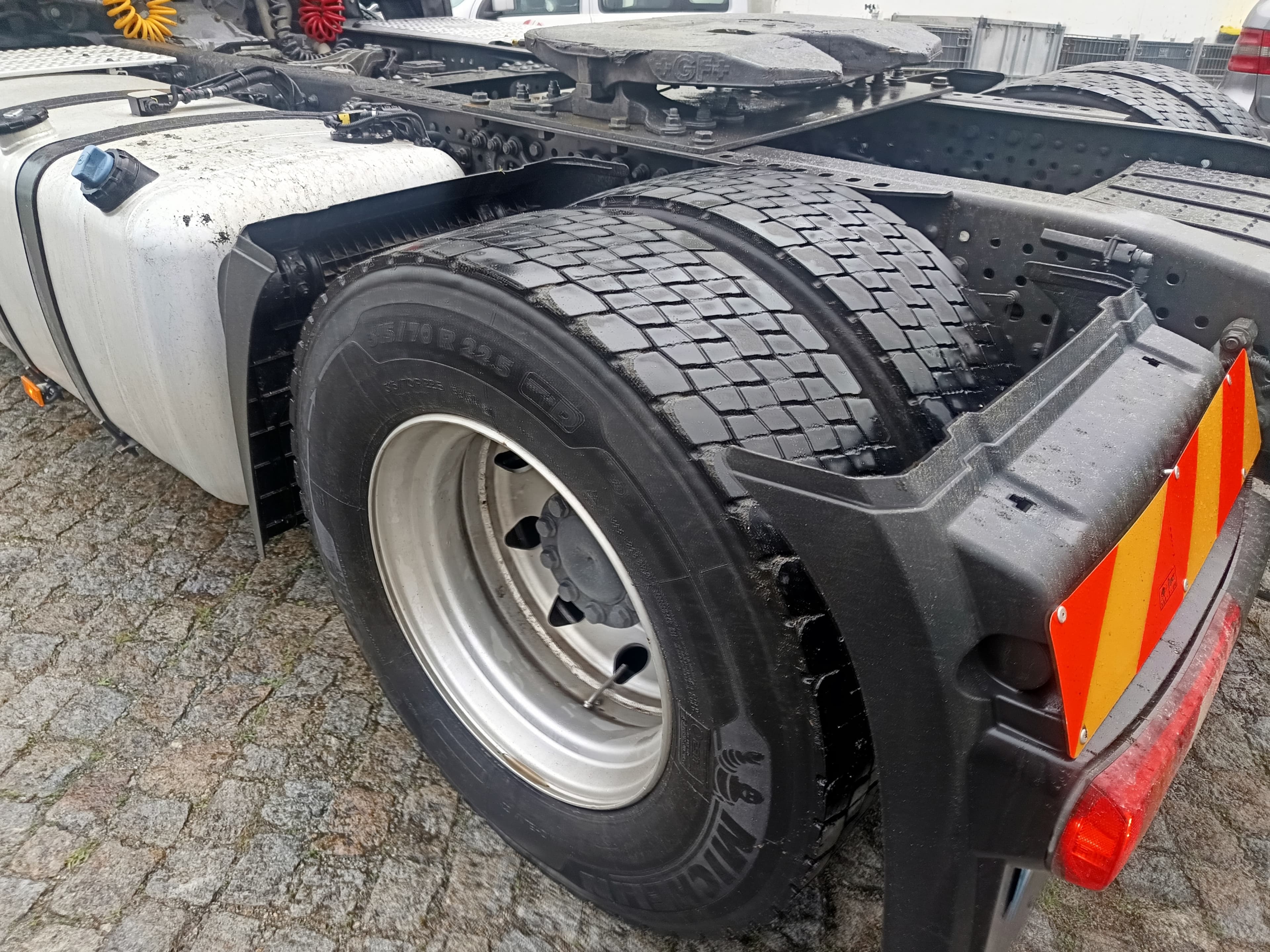 Mercedes-Benz 1845 · Ano 2014 — imagem 10