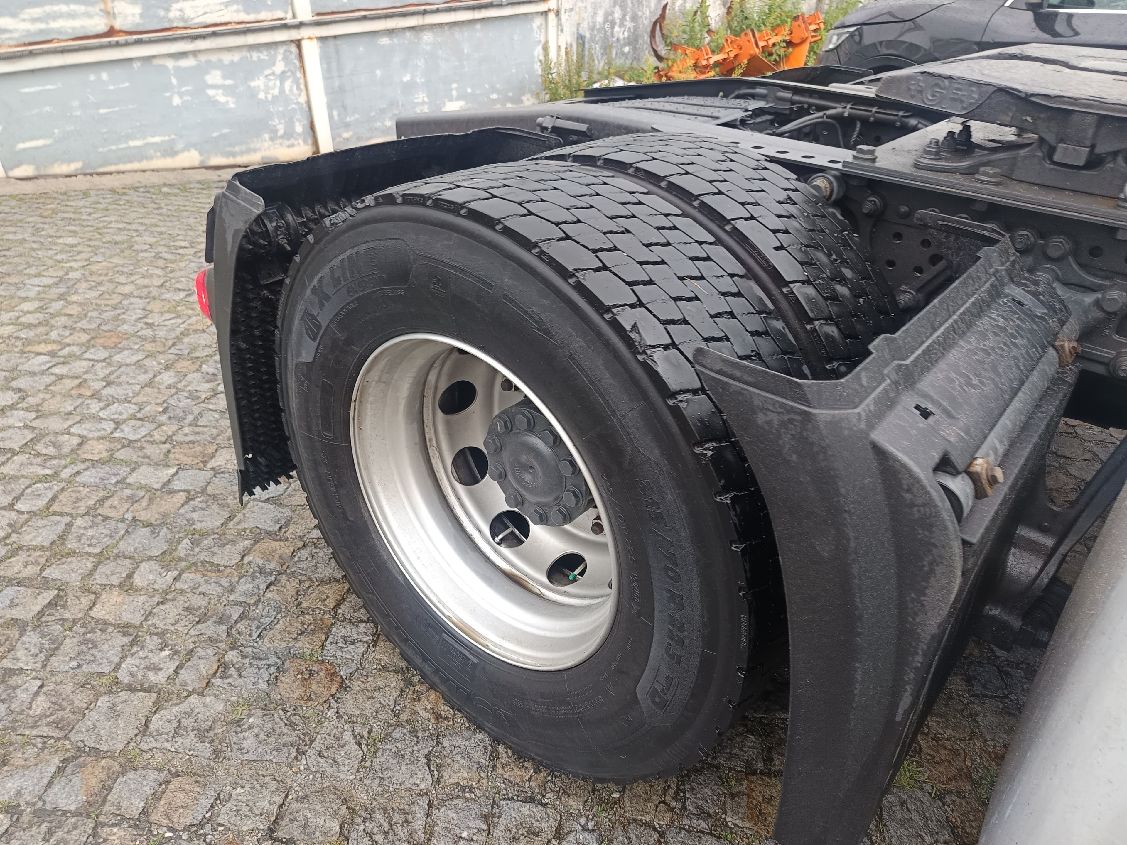 Mercedes-Benz 1845 · Ano 2014 — imagem 8