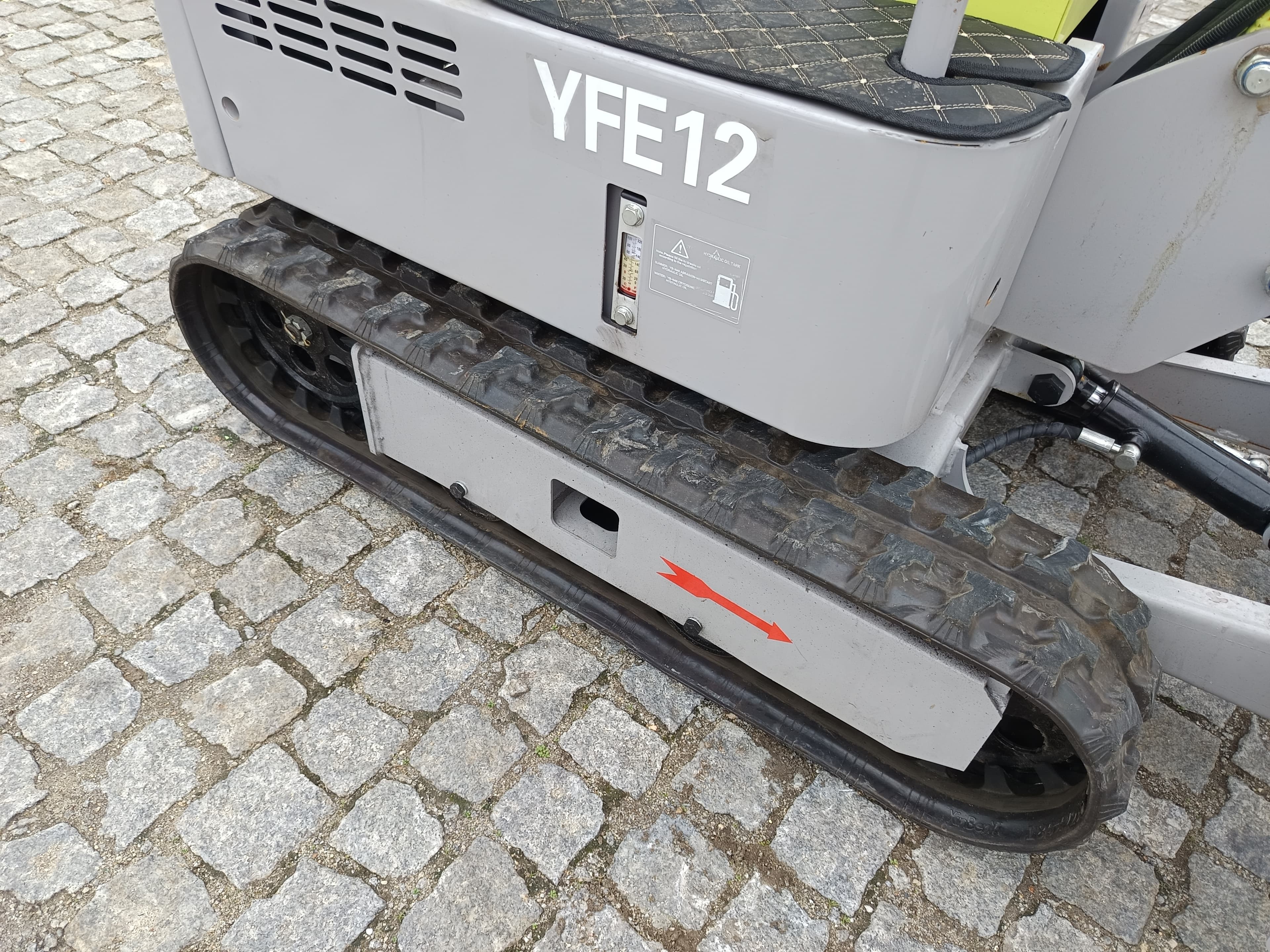 Mini Giratória Infront YFE12 · Ano 2025 — imagen 8