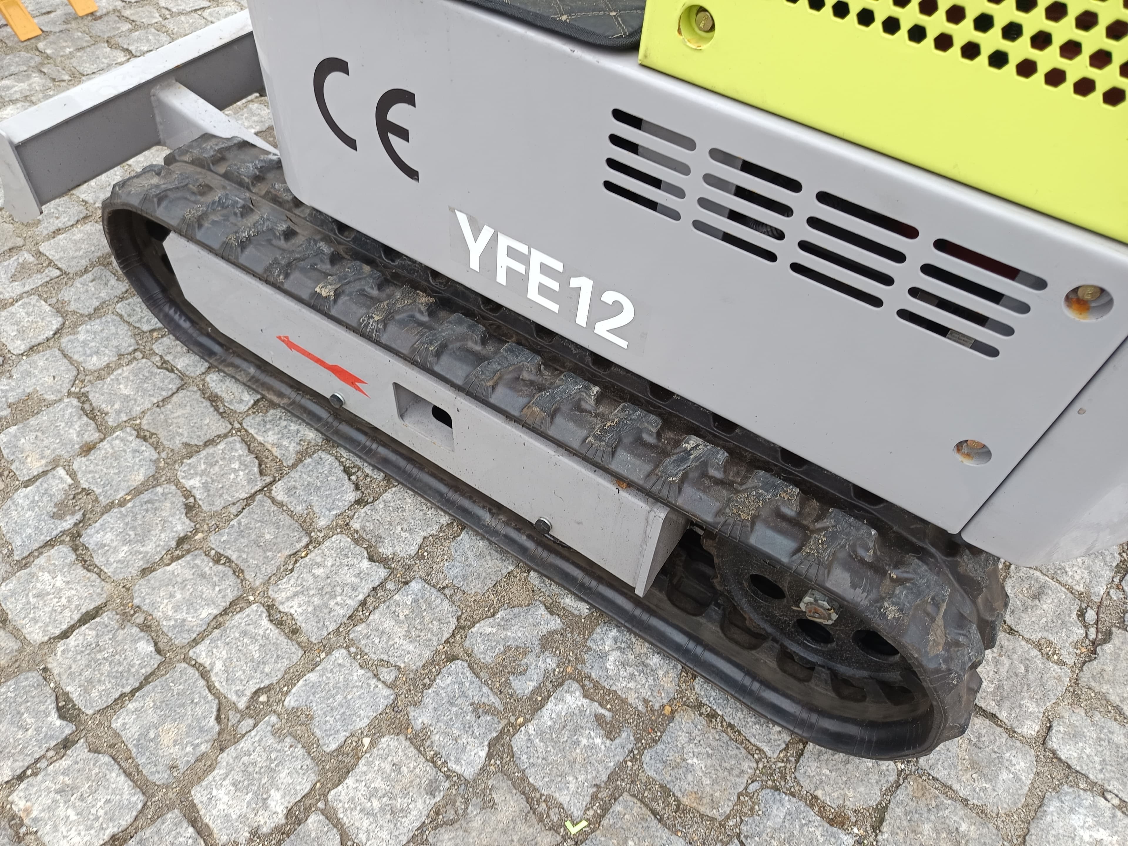 Mini Giratória Infront YFE12 · Ano 2025 — imagen 9
