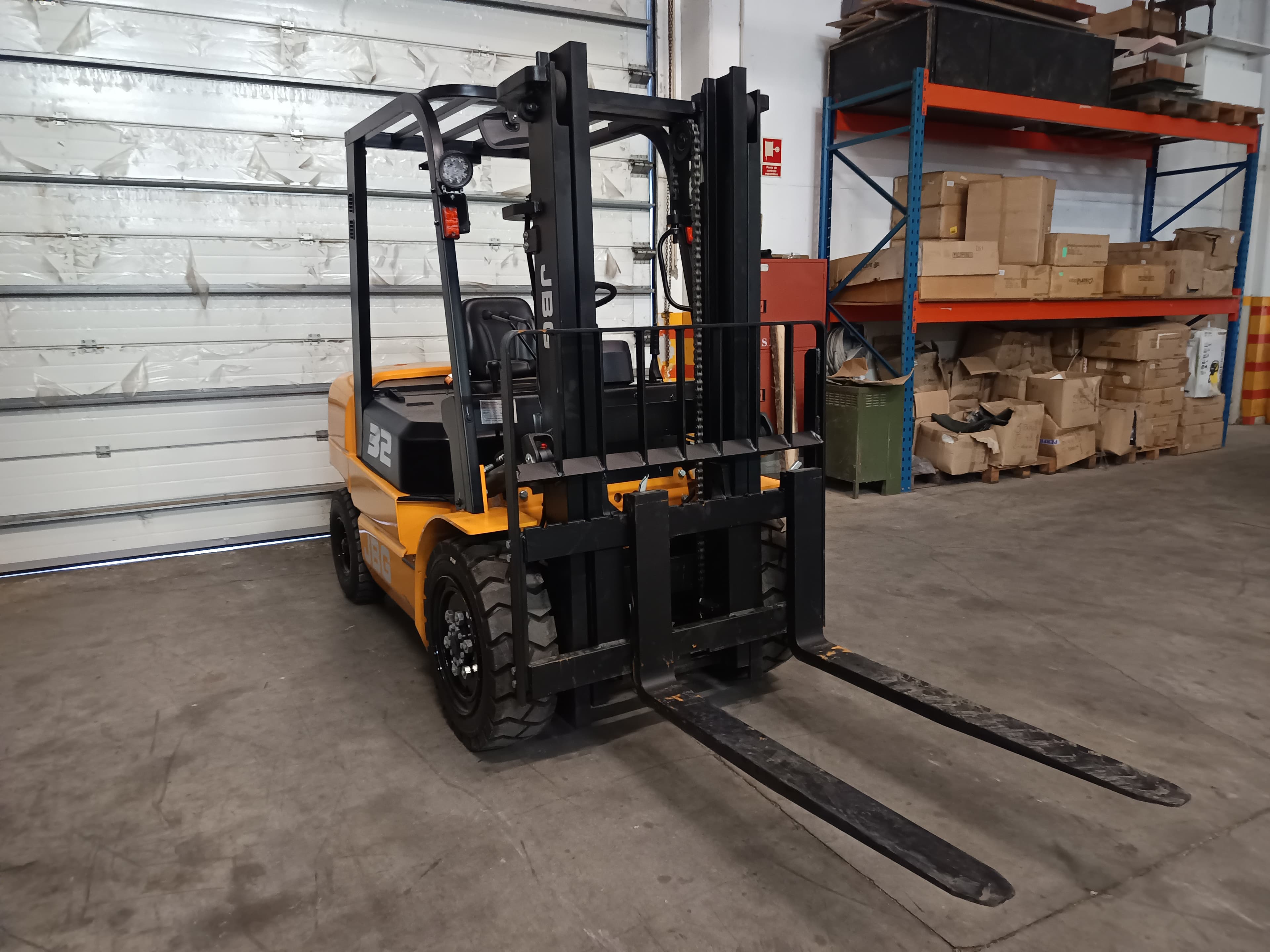 Empilhador JBG FD-32S · Ano 2025 — imagem 2