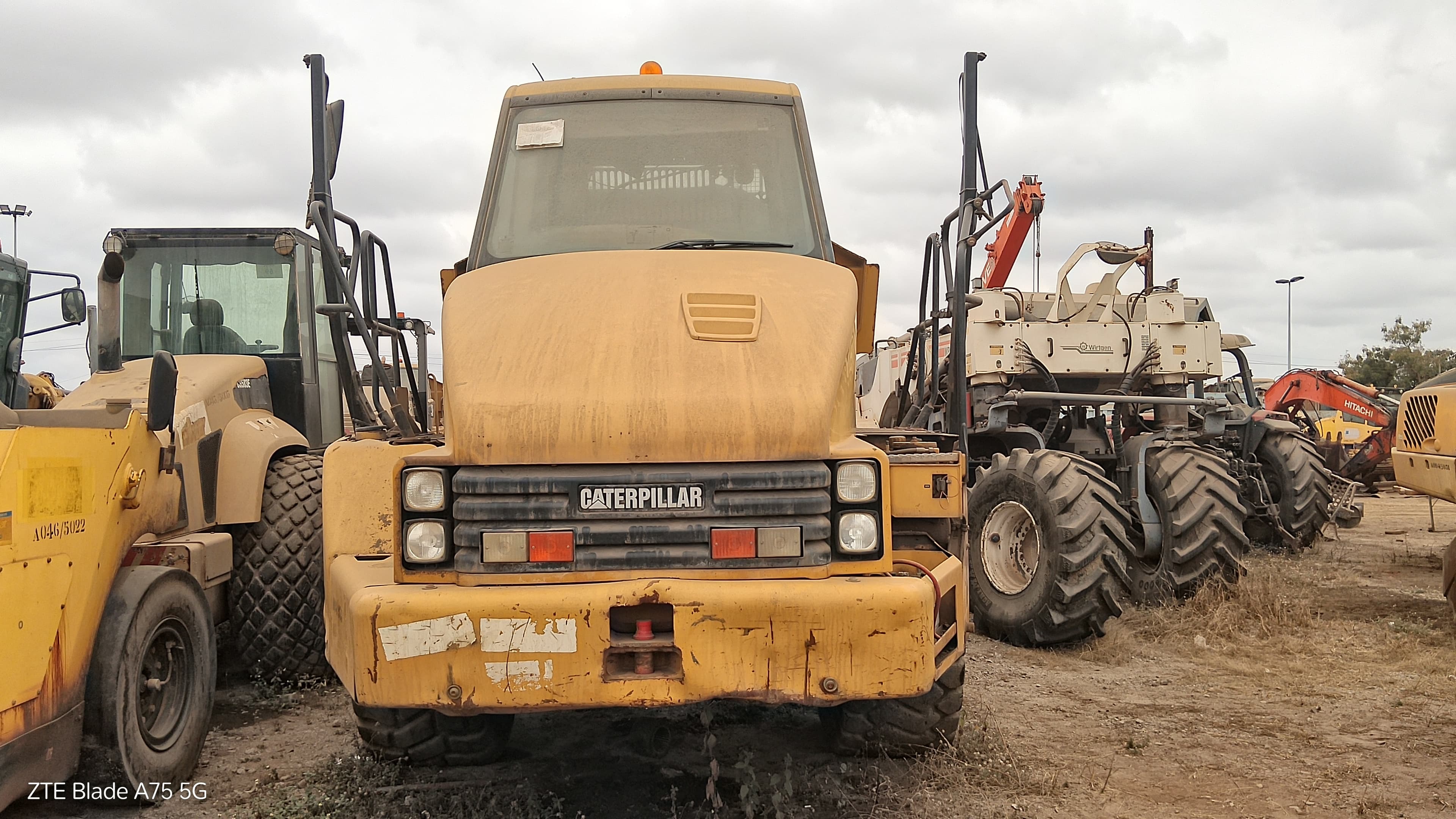 Dumper Articulado 30 T CATERPILLAR 730 — imagem 4