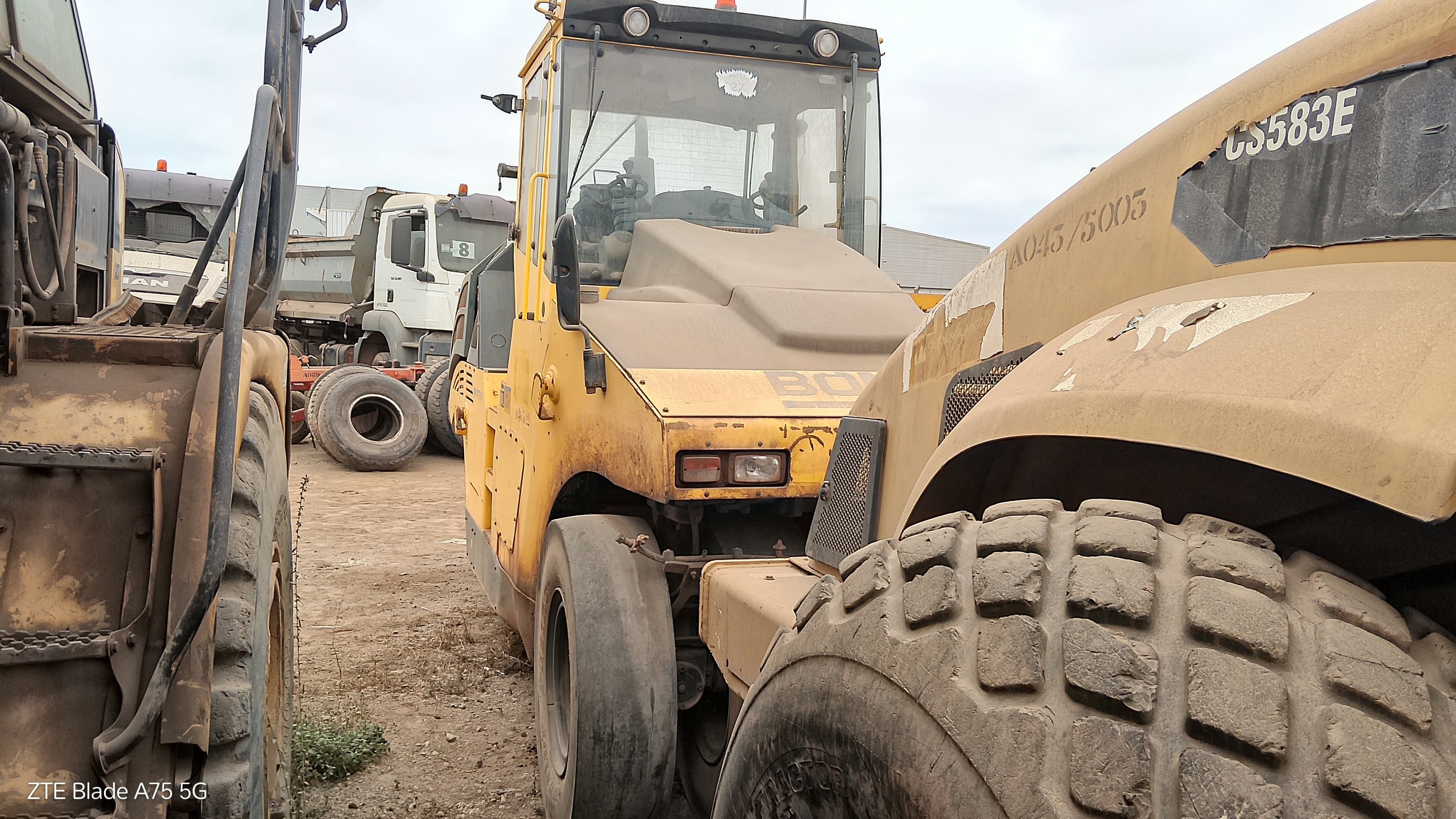 Cilindro de Pneus 24 T BOMAG BW 24 RH — imagem 3