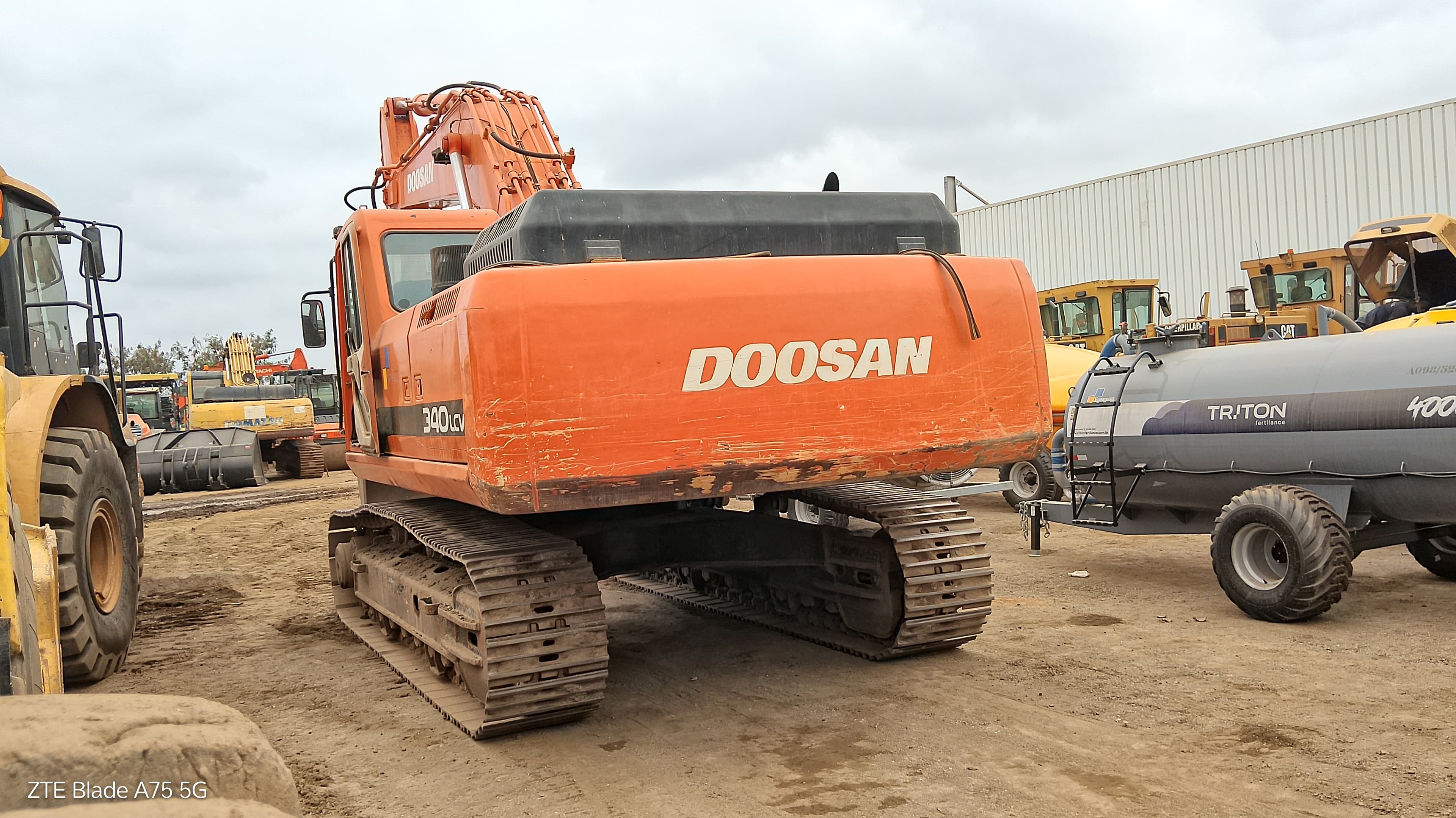 Escavadora de Rastos 35 T DOSAN S-340 LC-V — imagem 2