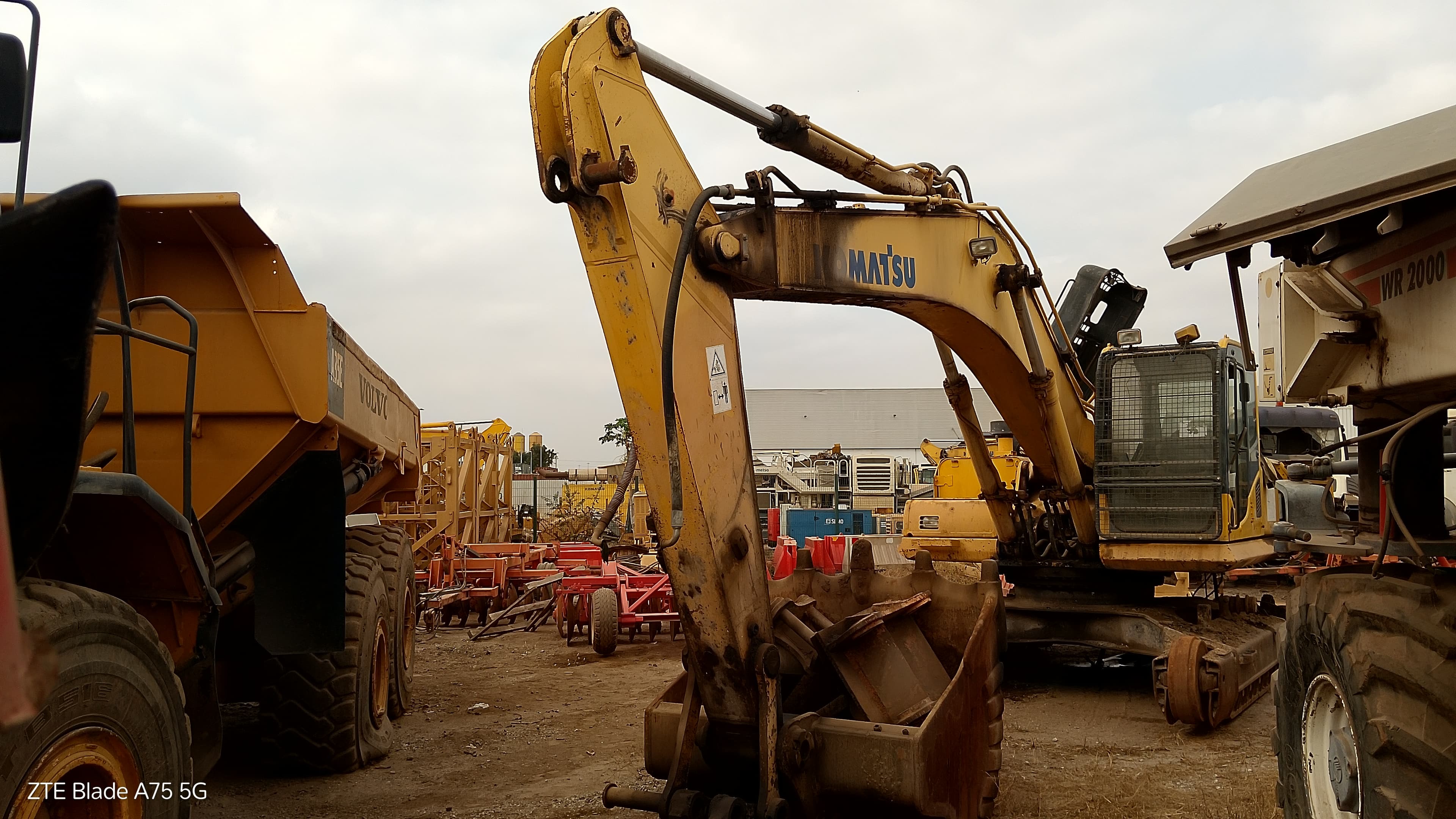 Escavadora de Rastos 35 T KOMATSU PC350-8