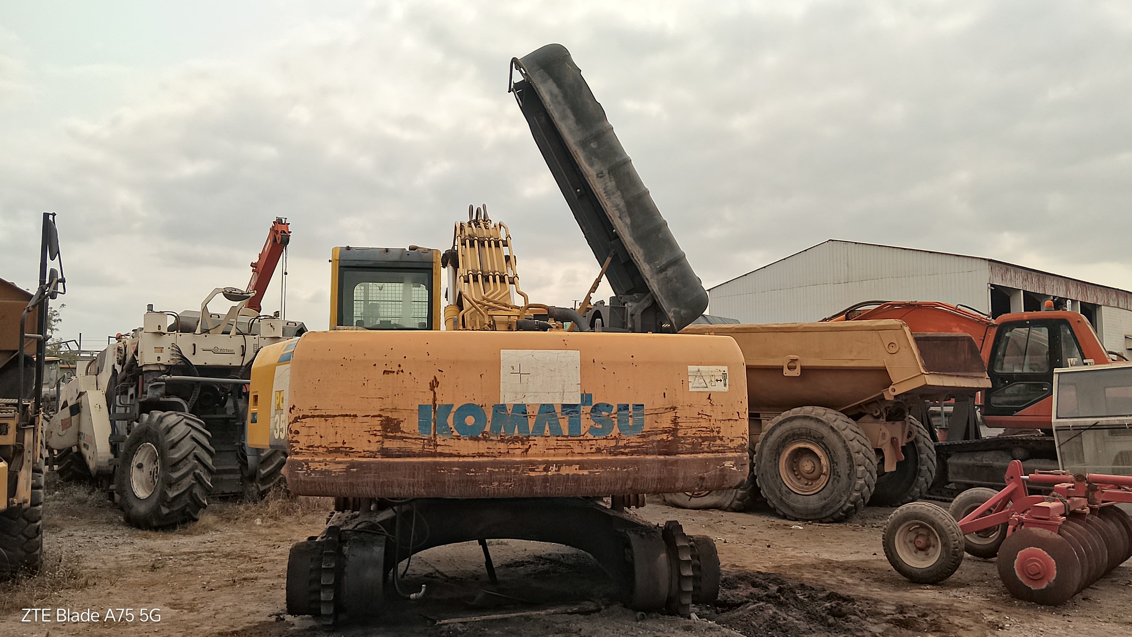 Escavadora de Rastos 35 T KOMATSU PC350-8 — imagem 4