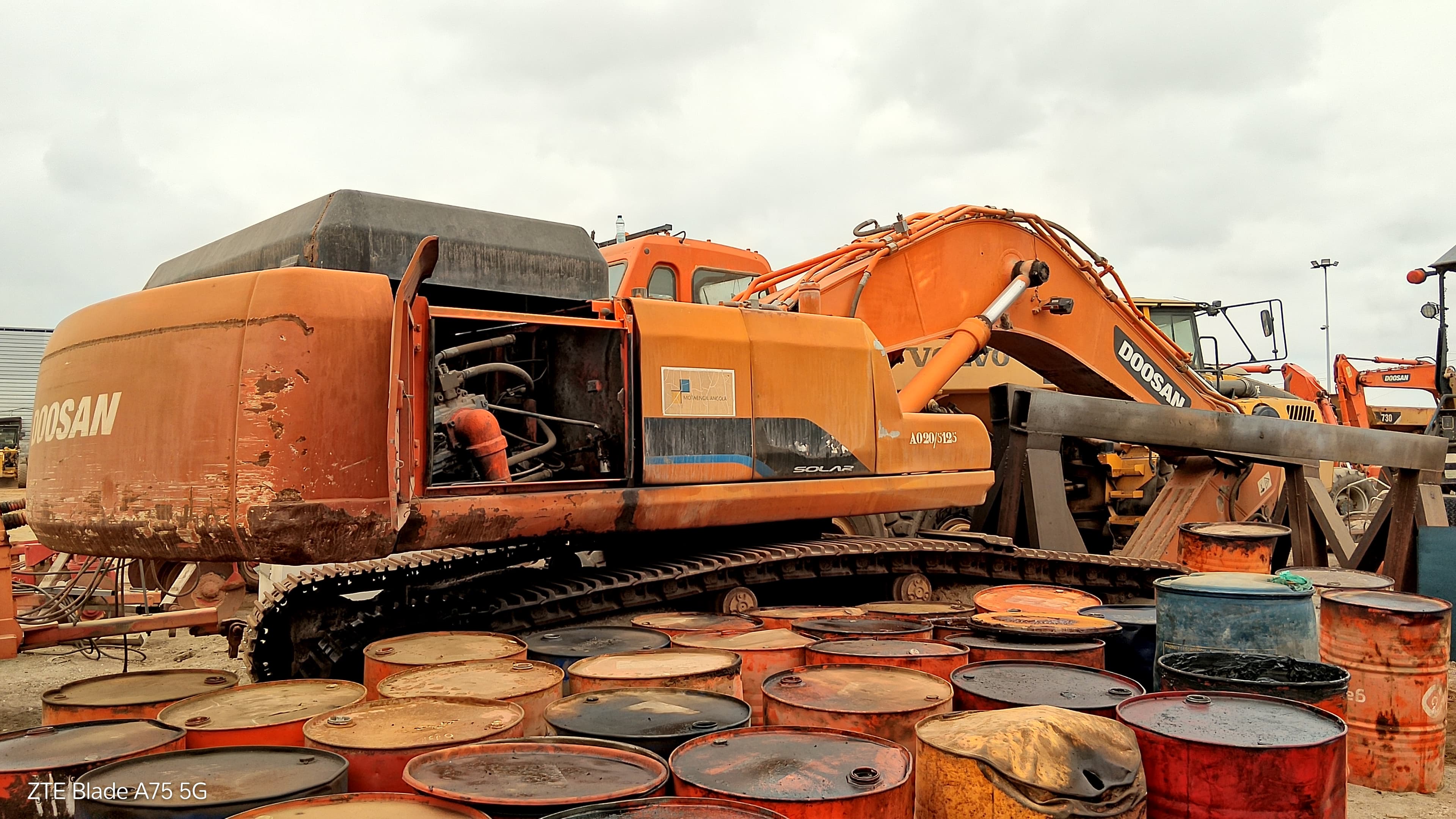 Escavadora de Rastos 45 T DOSAN S-420 LC-V — imagem 3