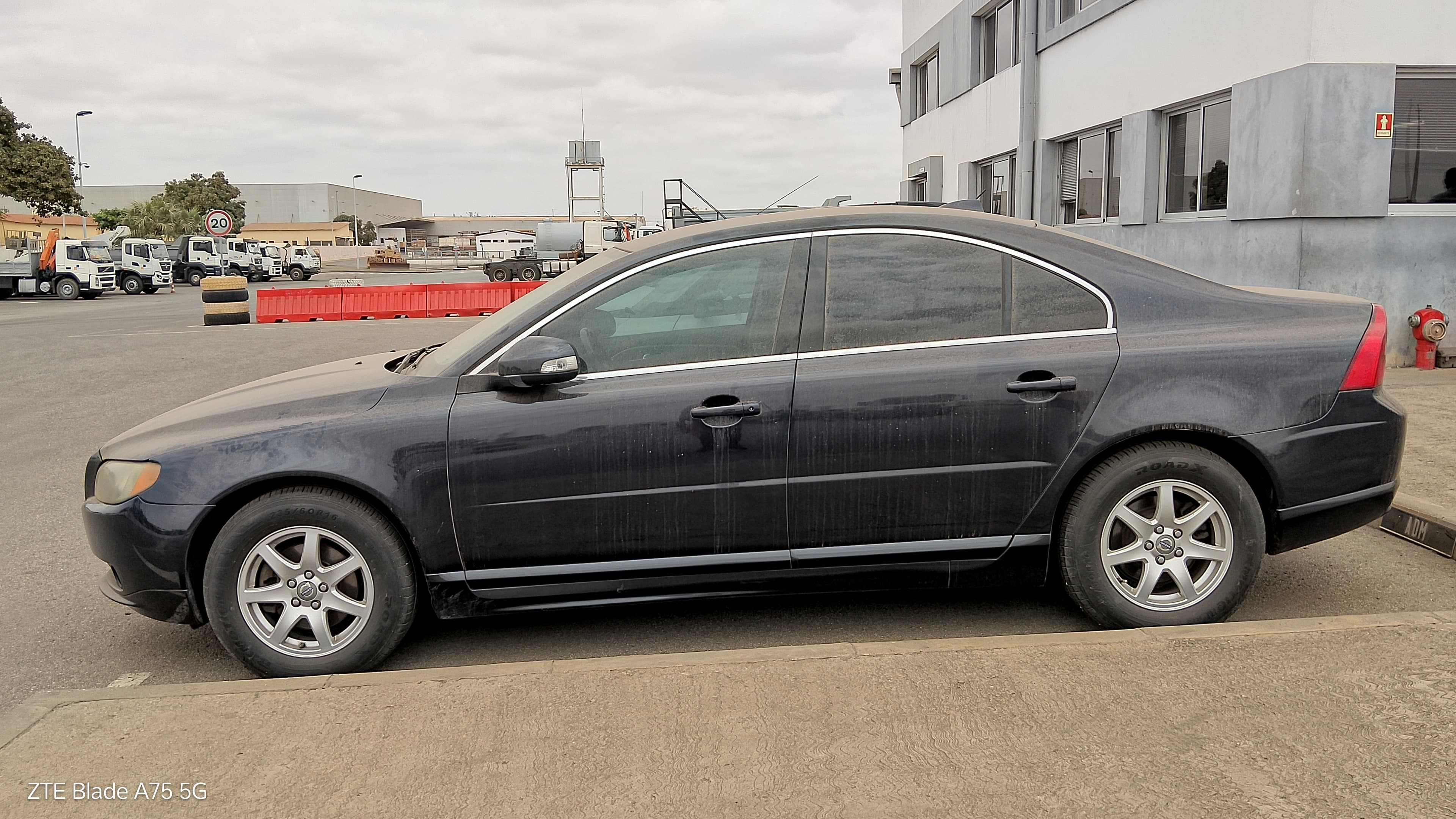 VOLVO S80 D5 185 CV — imagem 4