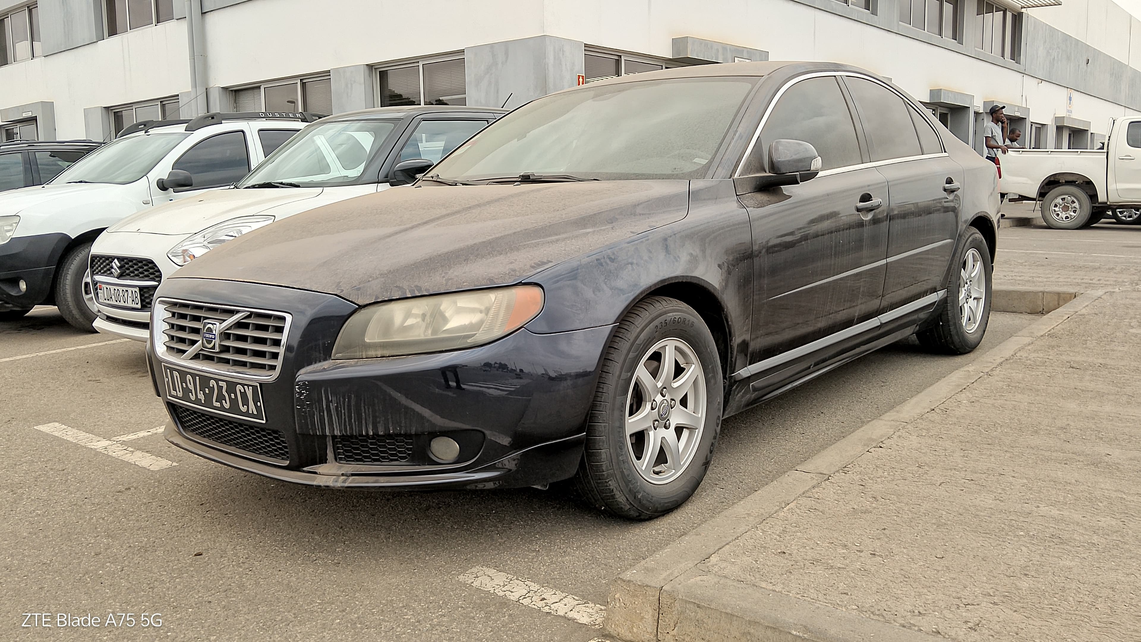 VOLVO S80 D5 185 CV — imagem 3