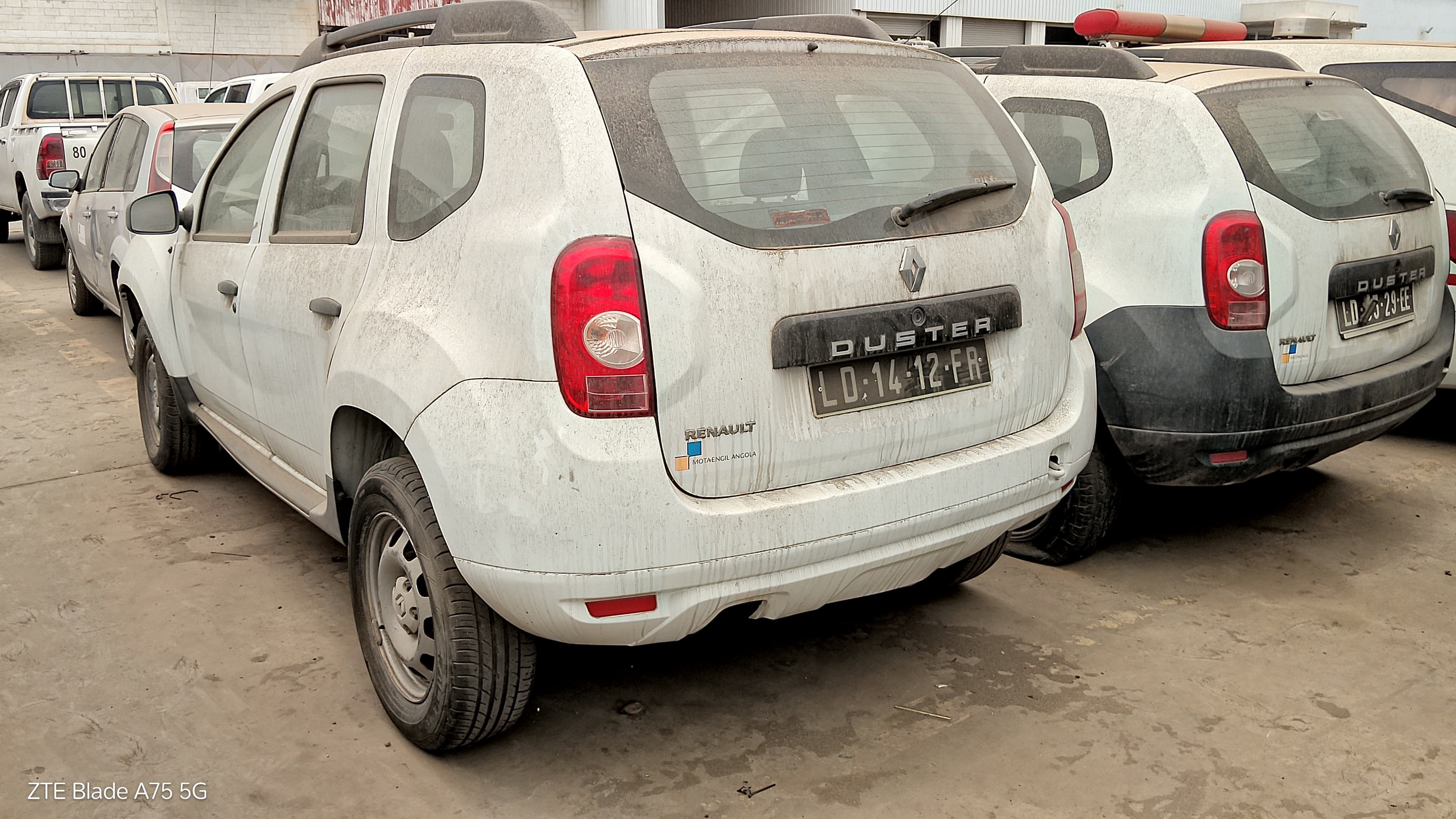 3 RENAULT DUSTER — imagem 8
