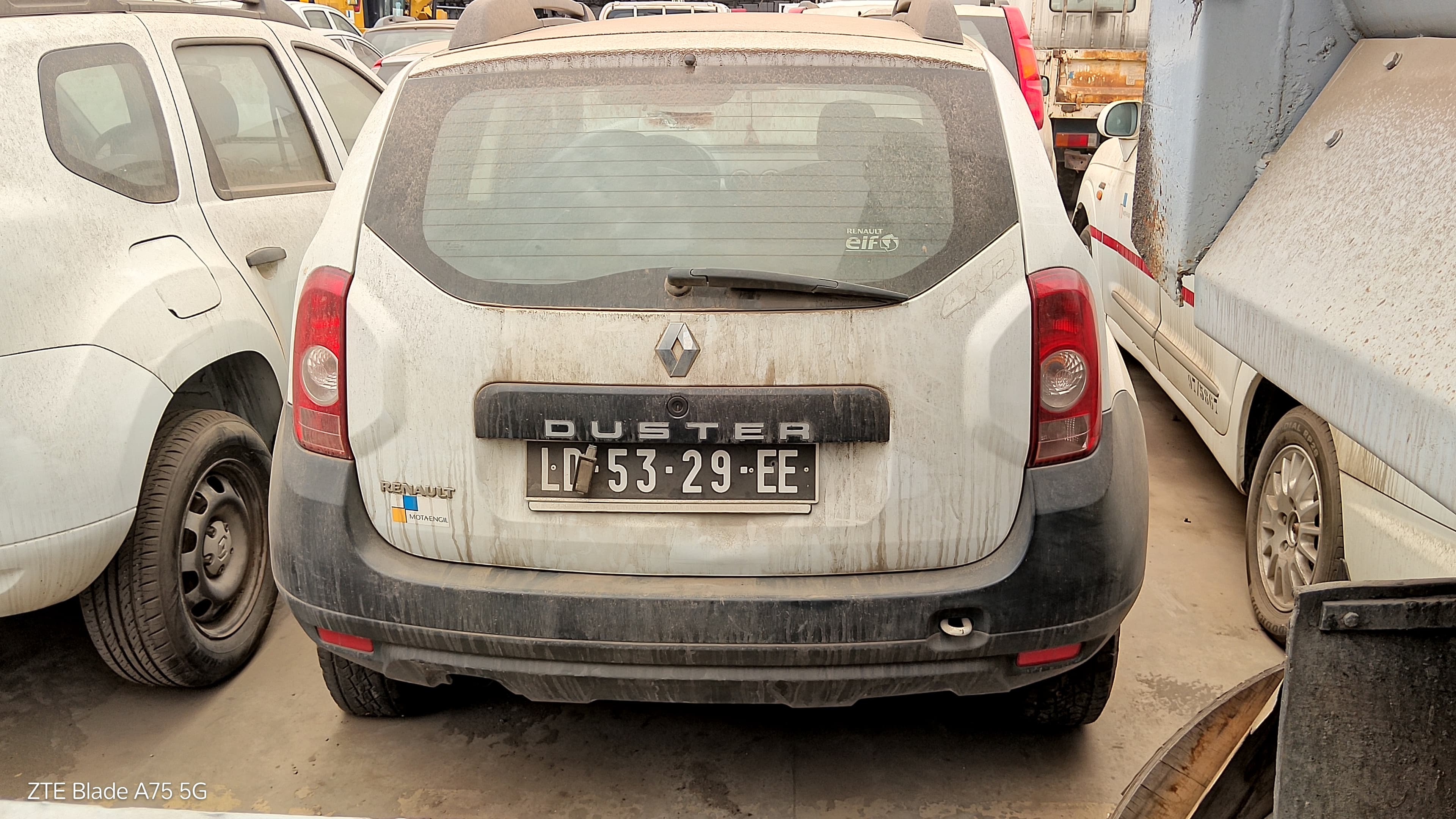 3 RENAULT DUSTER — imagem 2