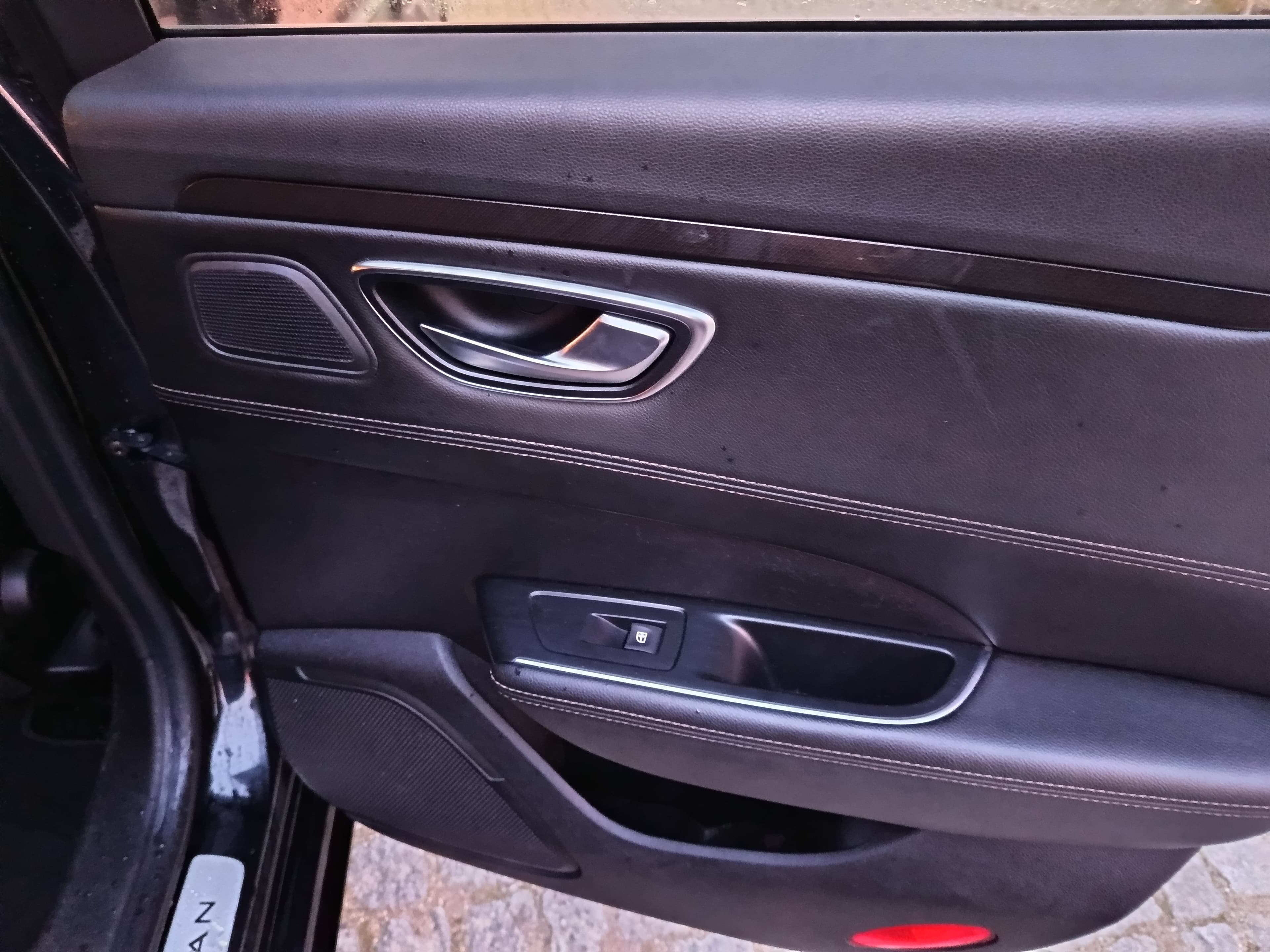 Renault Talisman · Ano 2016   Més Dezembro — image 28