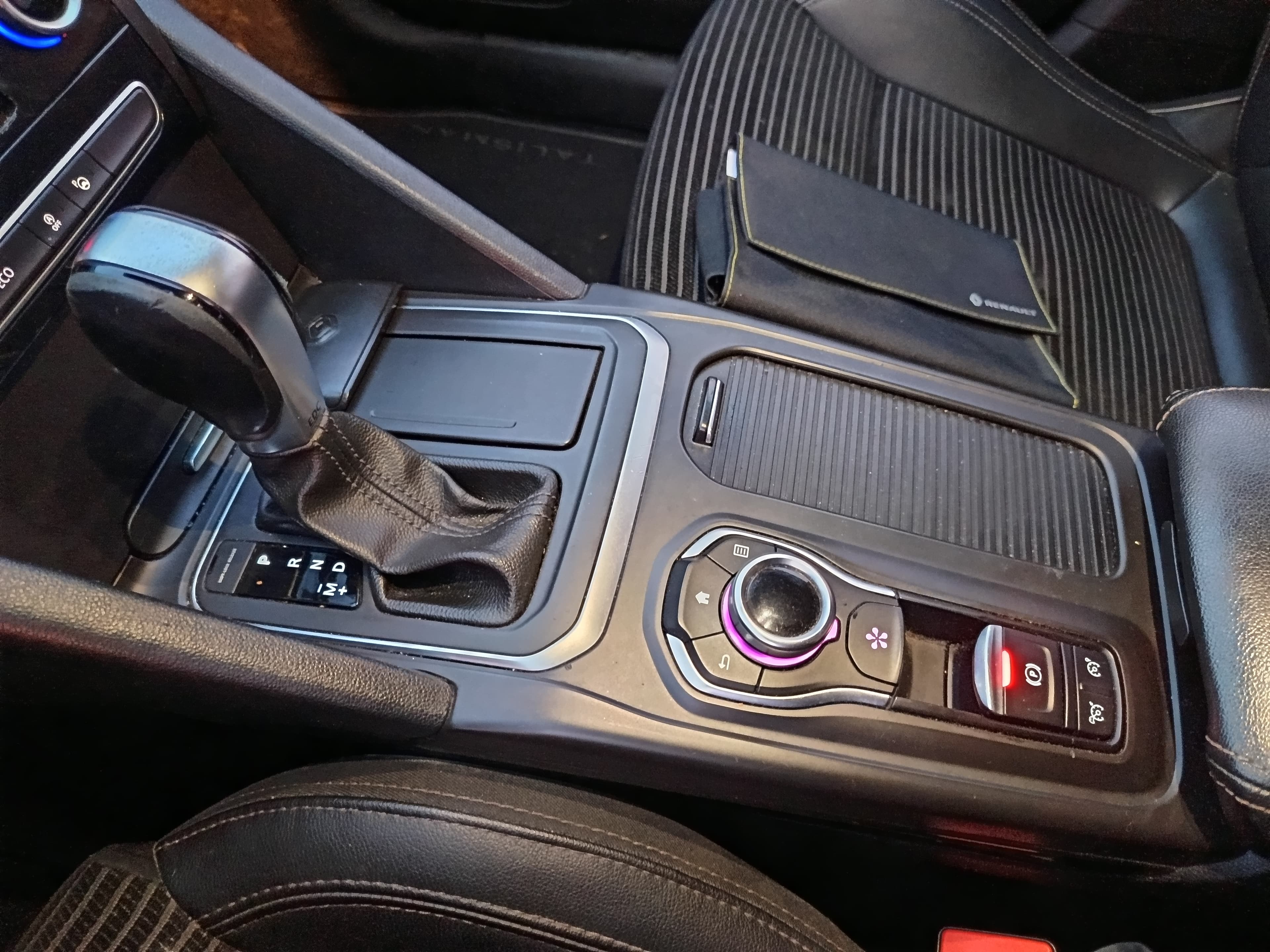 Renault Talisman · Ano 2016   Més Dezembro — image 46