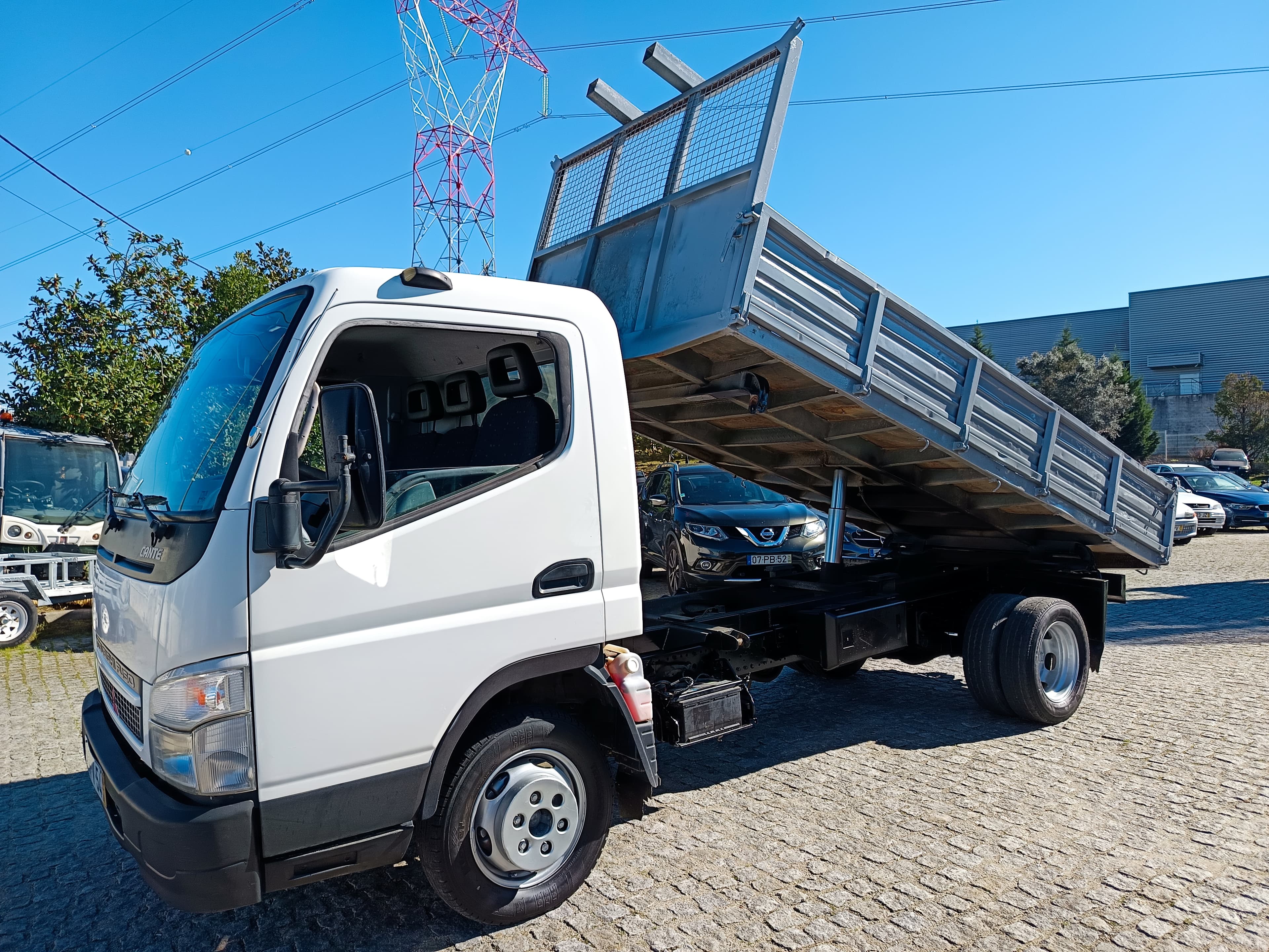 Mitsubishi Canter · Ano 2008 — imagem 32