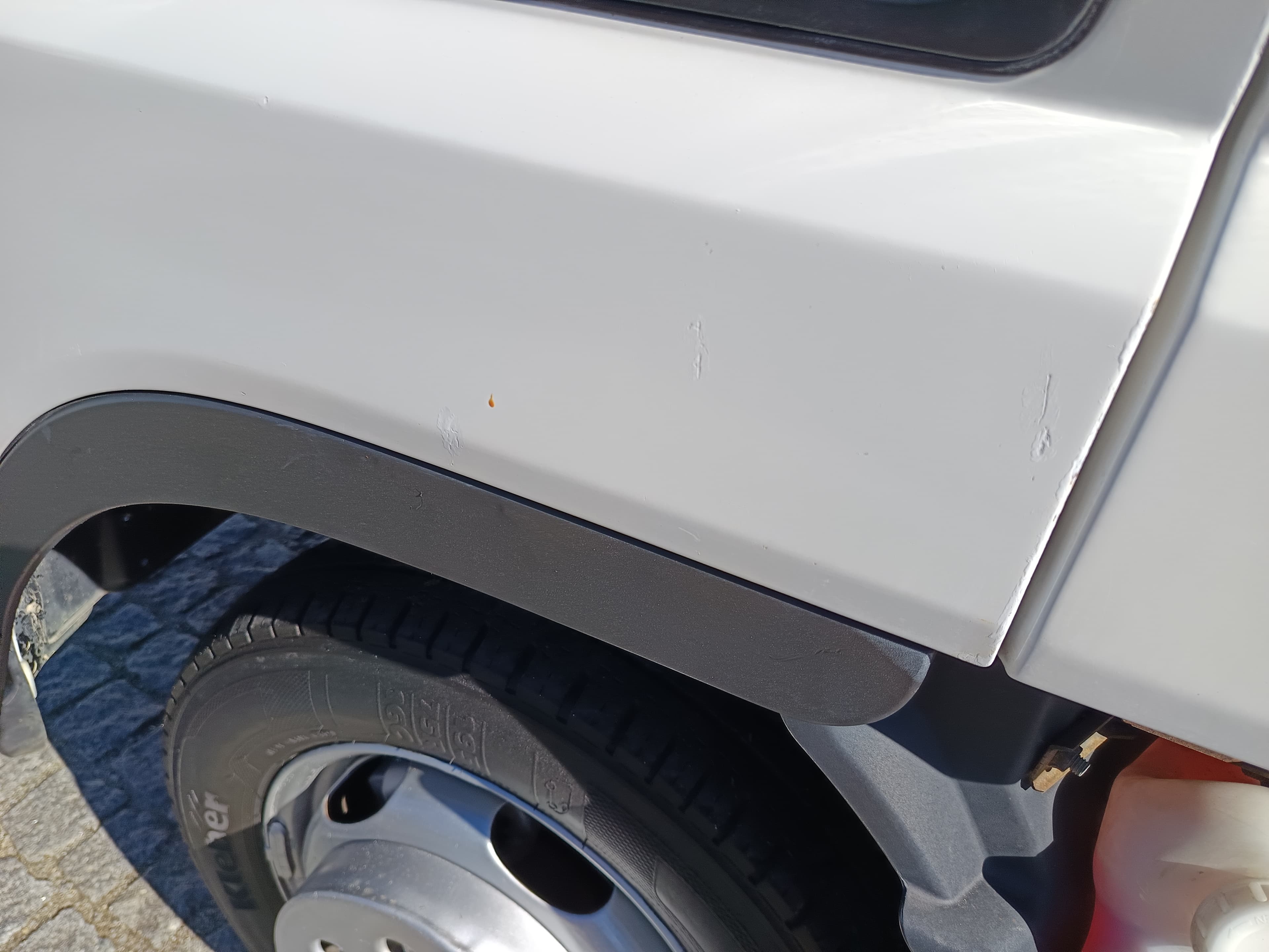 Mitsubishi Canter · Ano 2008 — imagem 12