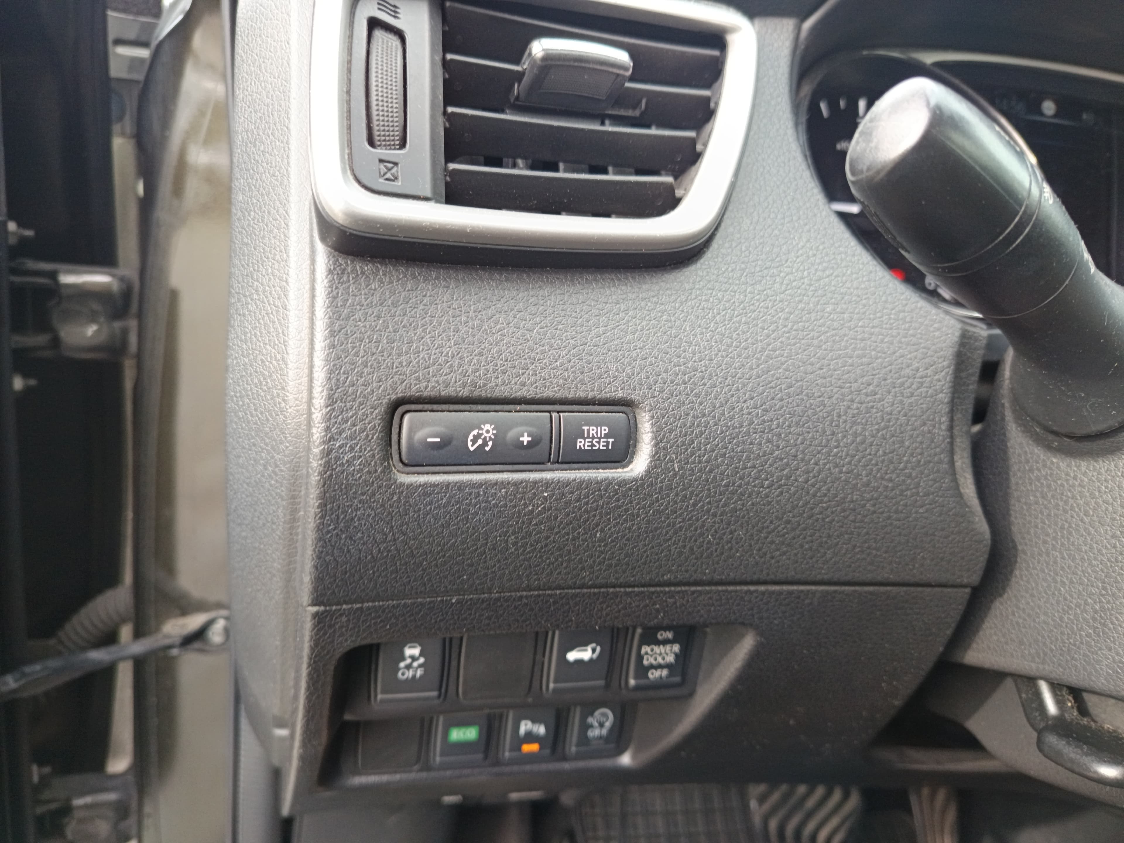Nissan X-Trail · Ano 2014 — image 52