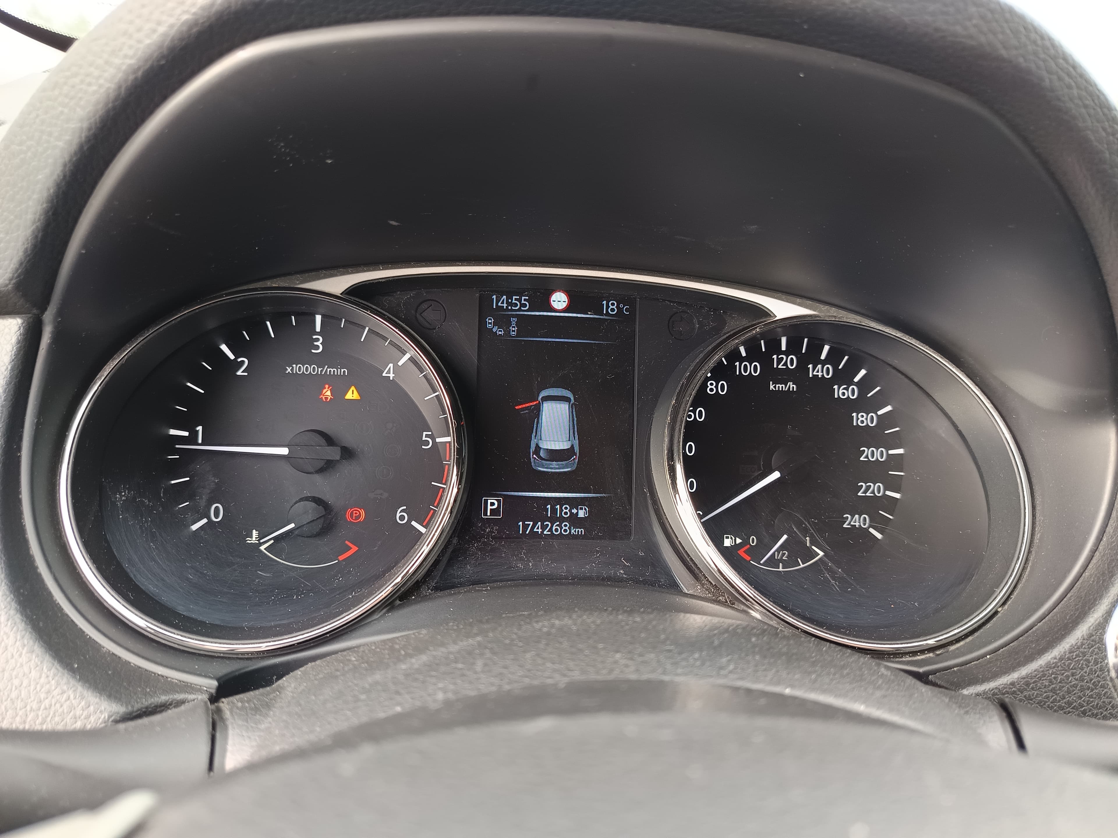Nissan X-Trail · Ano 2014 — image 49