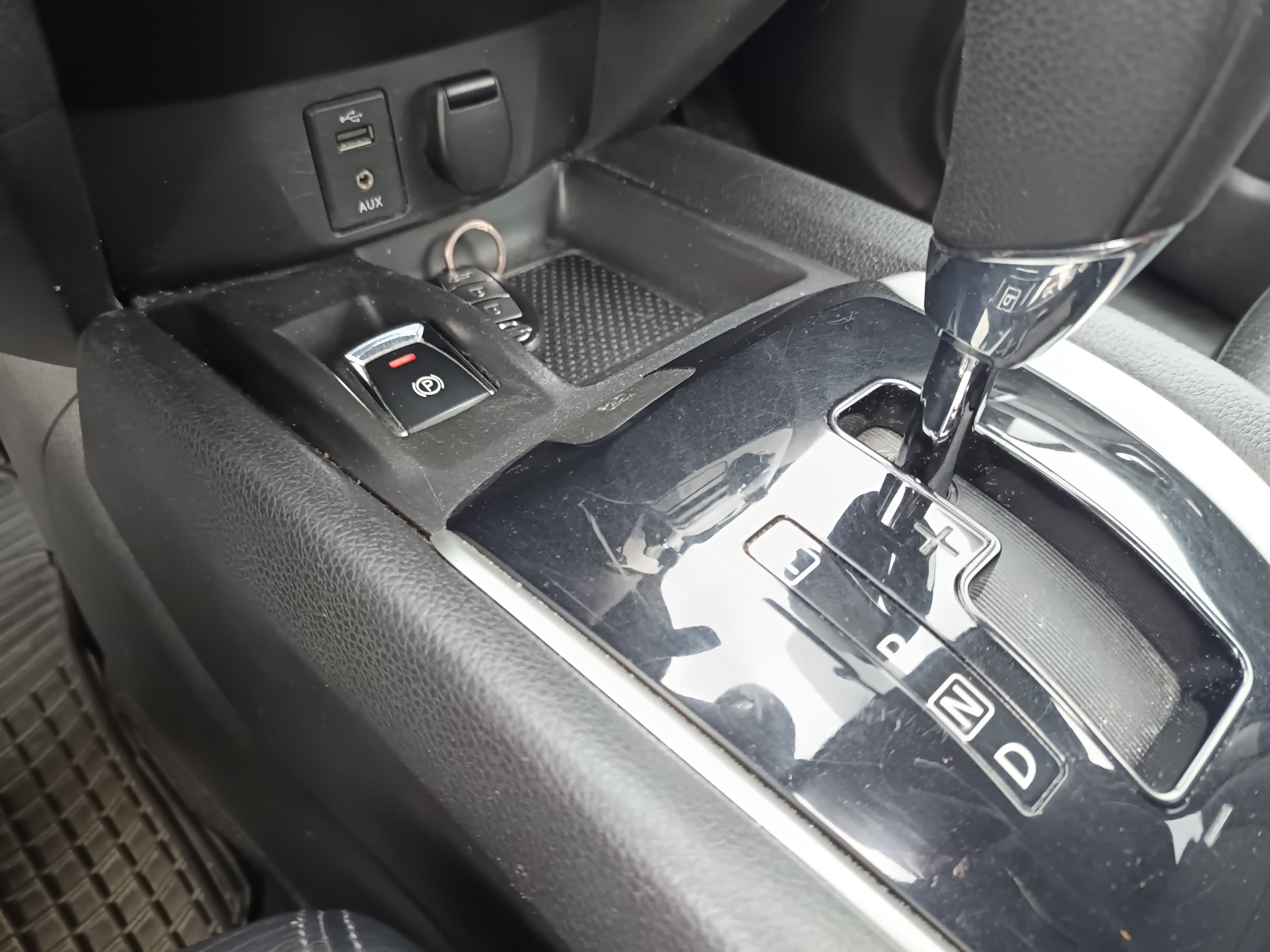Nissan X-Trail · Ano 2014 — image 54