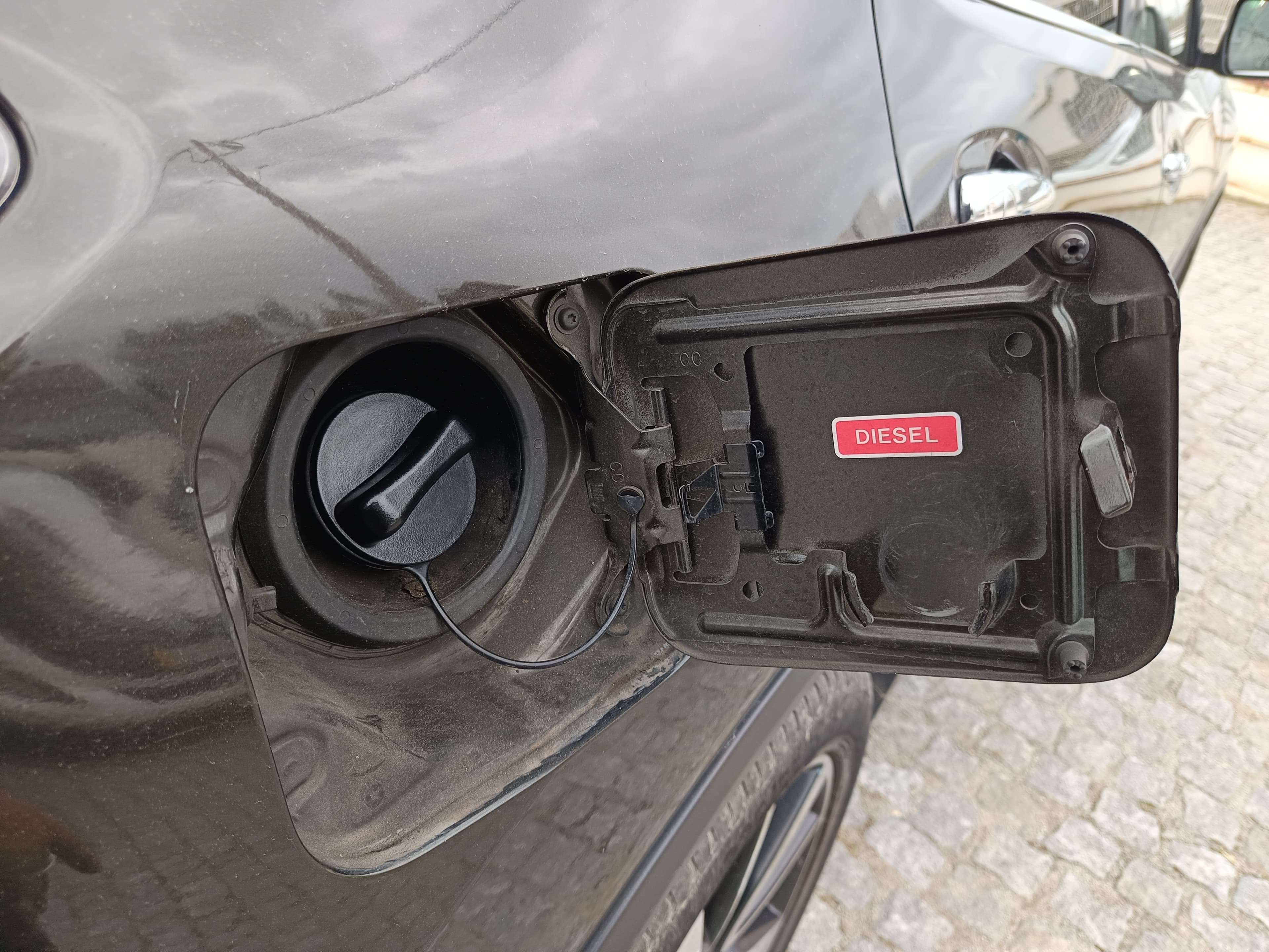 Nissan X-Trail · Ano 2014 — image 23