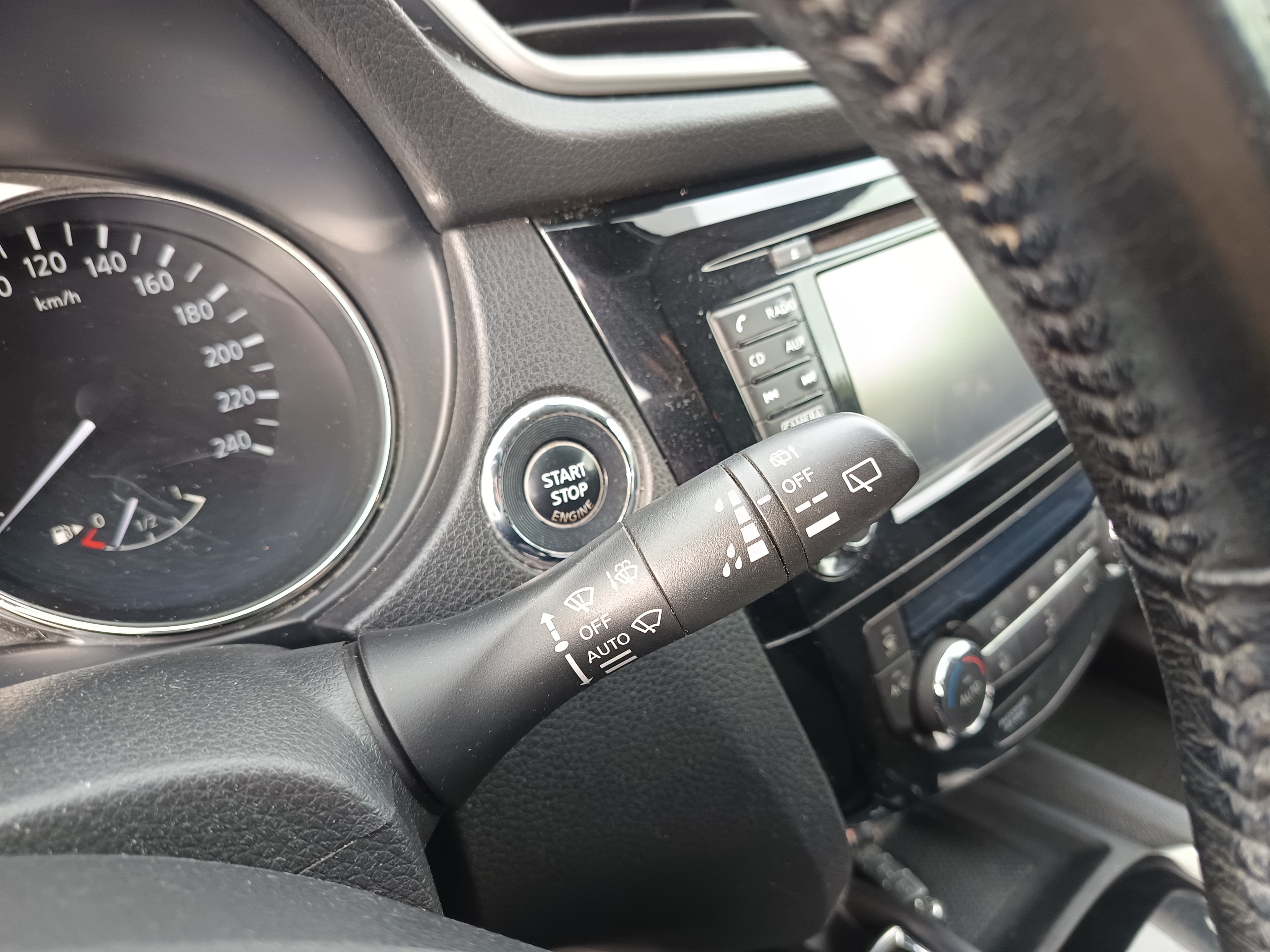 Nissan X-Trail · Ano 2014 — image 50