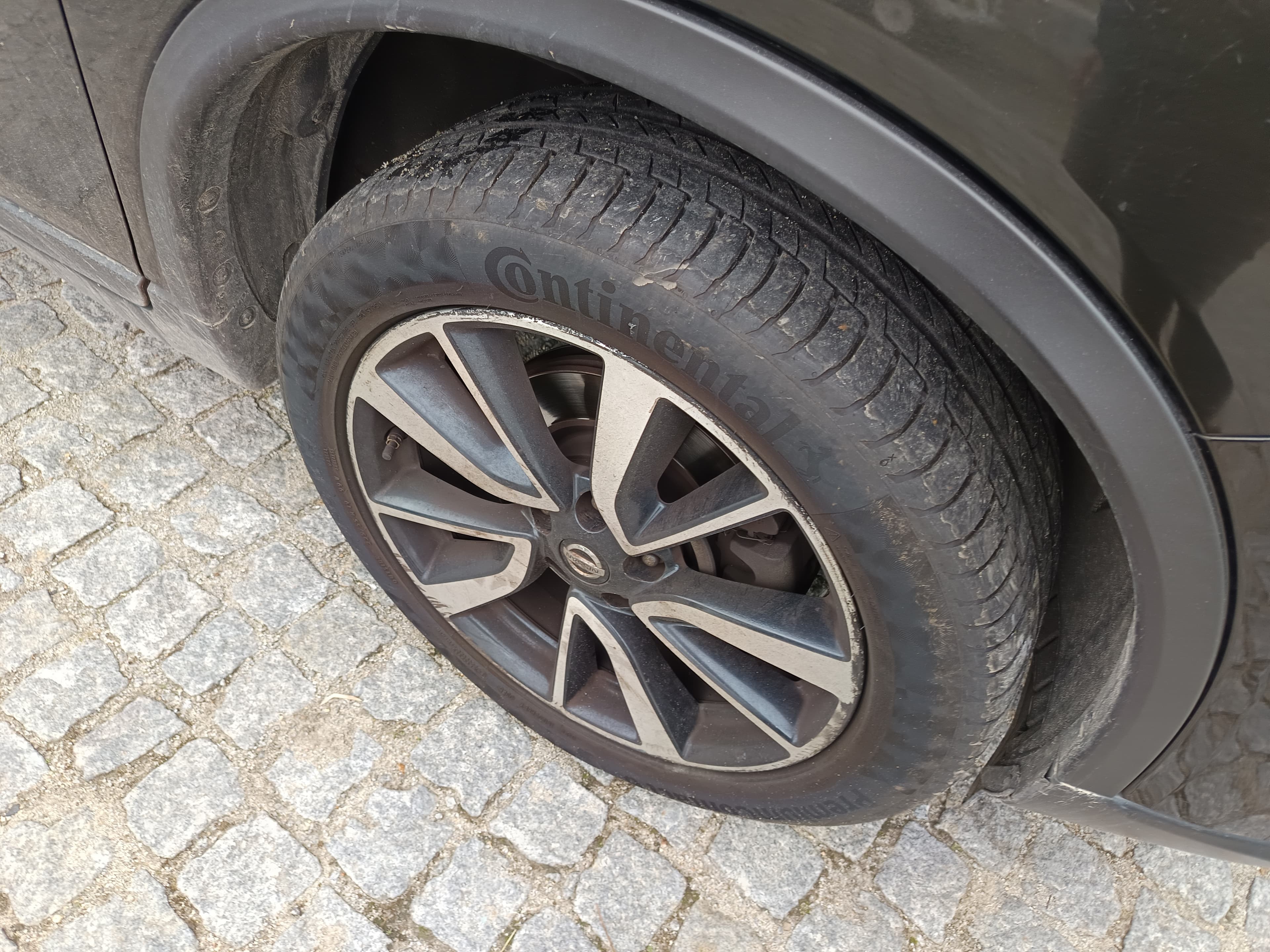 Nissan X-Trail · Ano 2014 — image 10