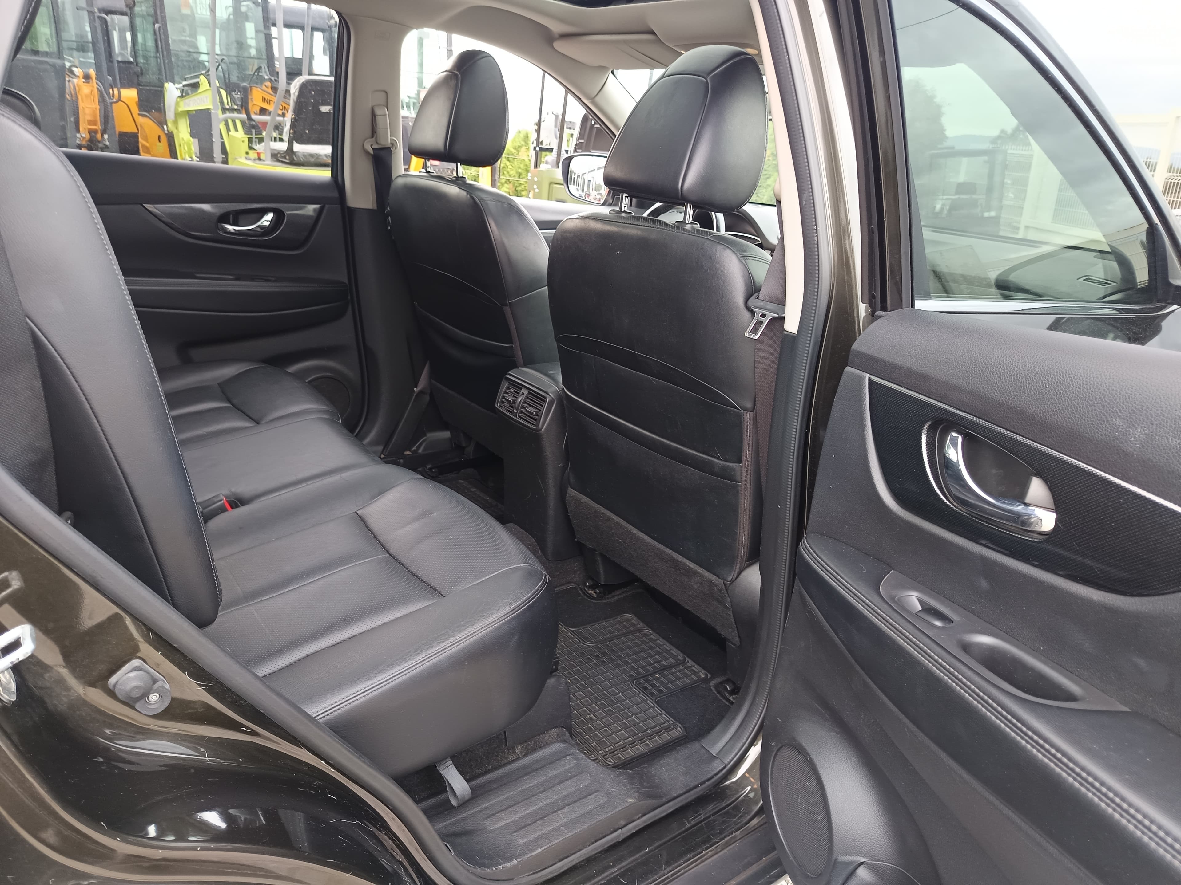 Nissan X-Trail · Ano 2014 — image 24