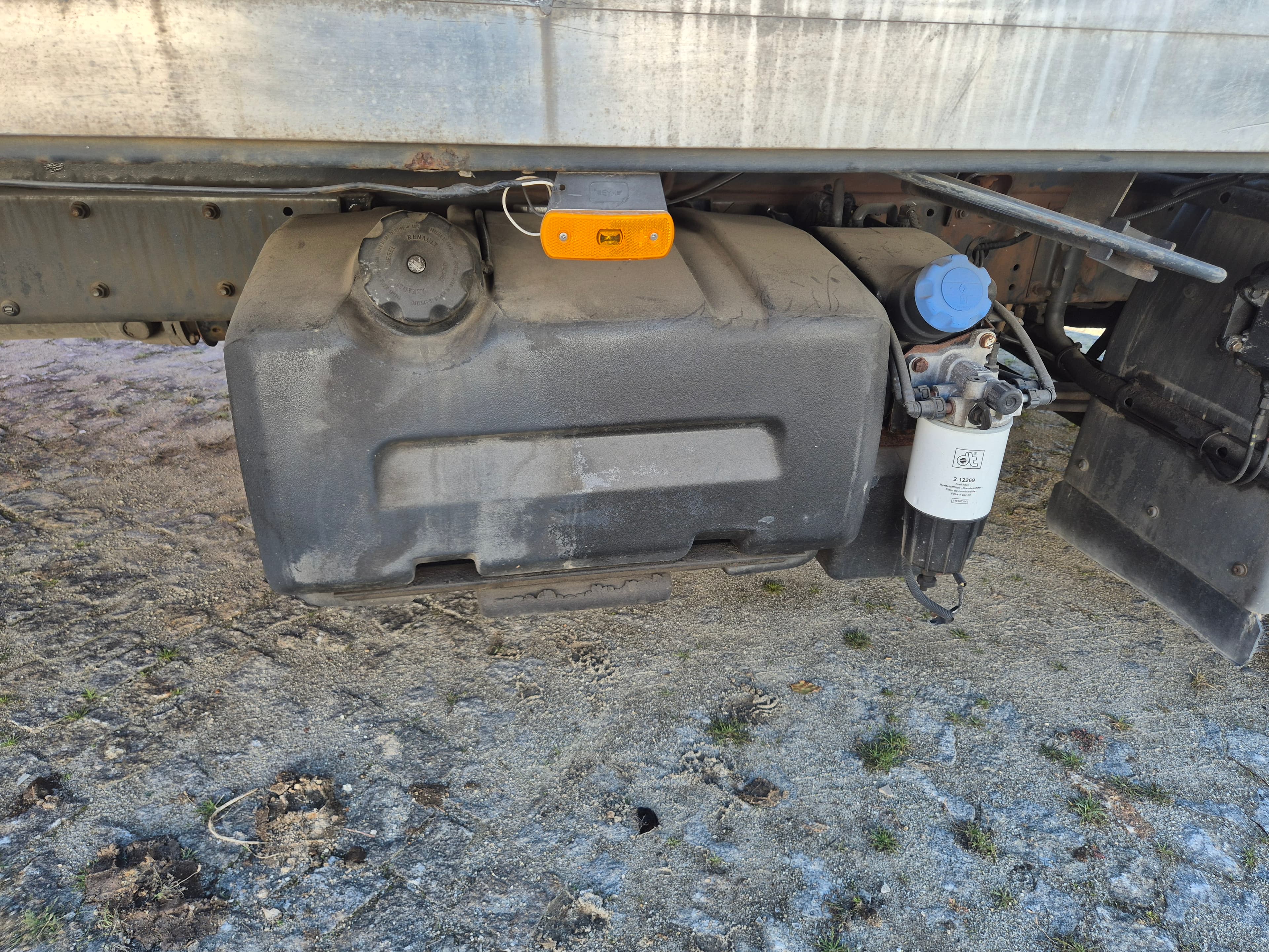 Renault Midlum · Ano 2009 — image 14