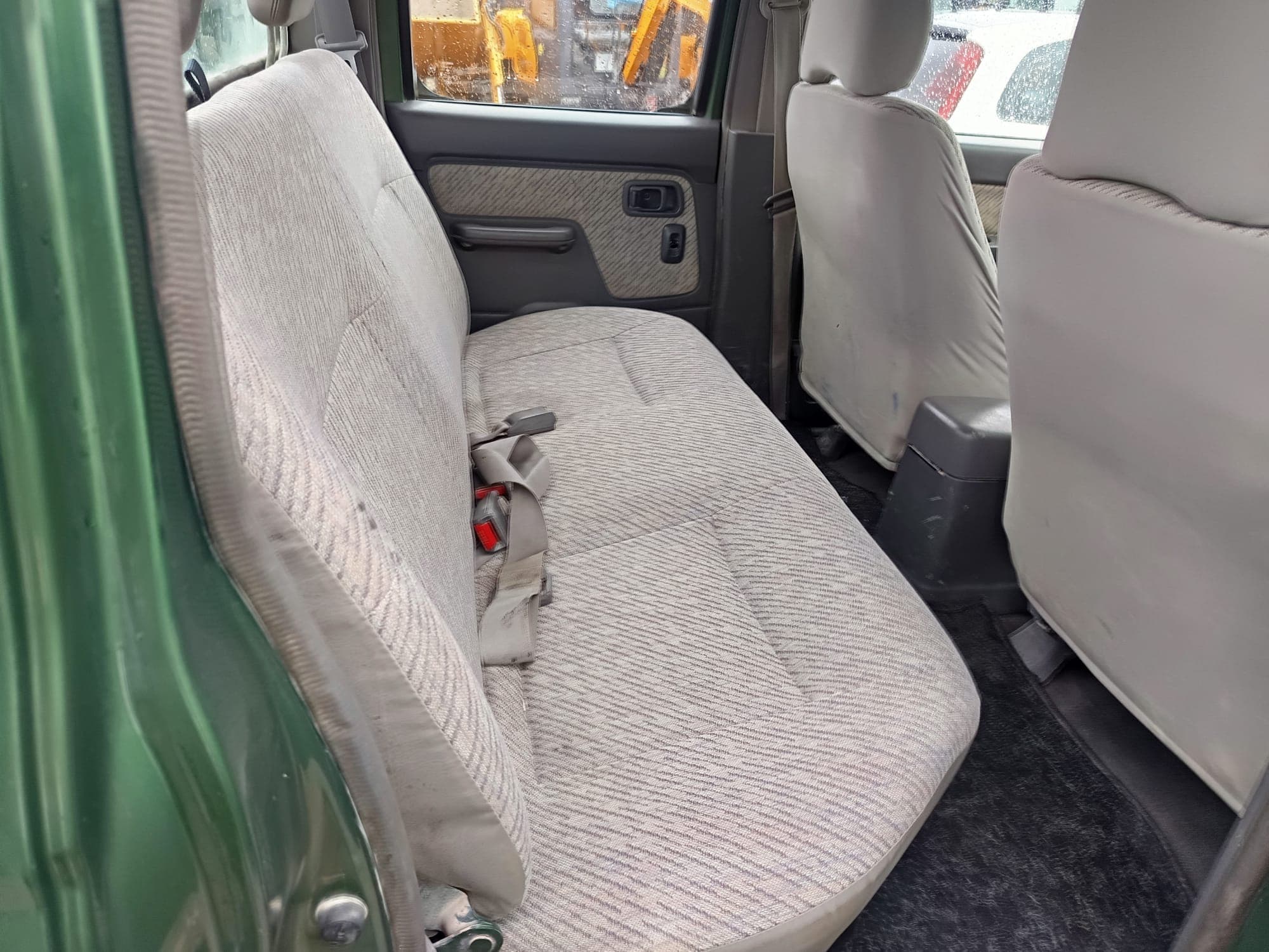 Nissan Pick UP 2.5 TD 4WD · Ano 2000 — imagem 31