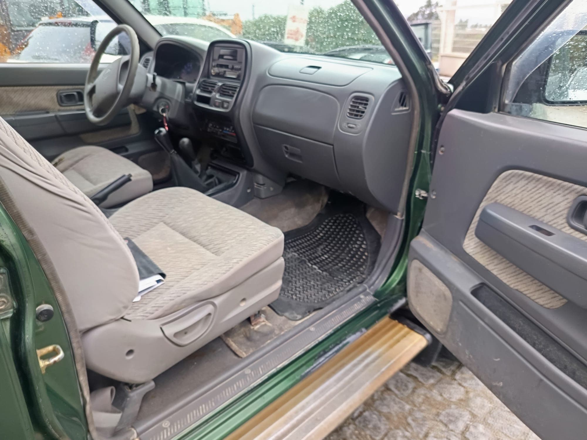 Nissan Pick UP 2.5 TD 4WD · Ano 2000 — imagem 21